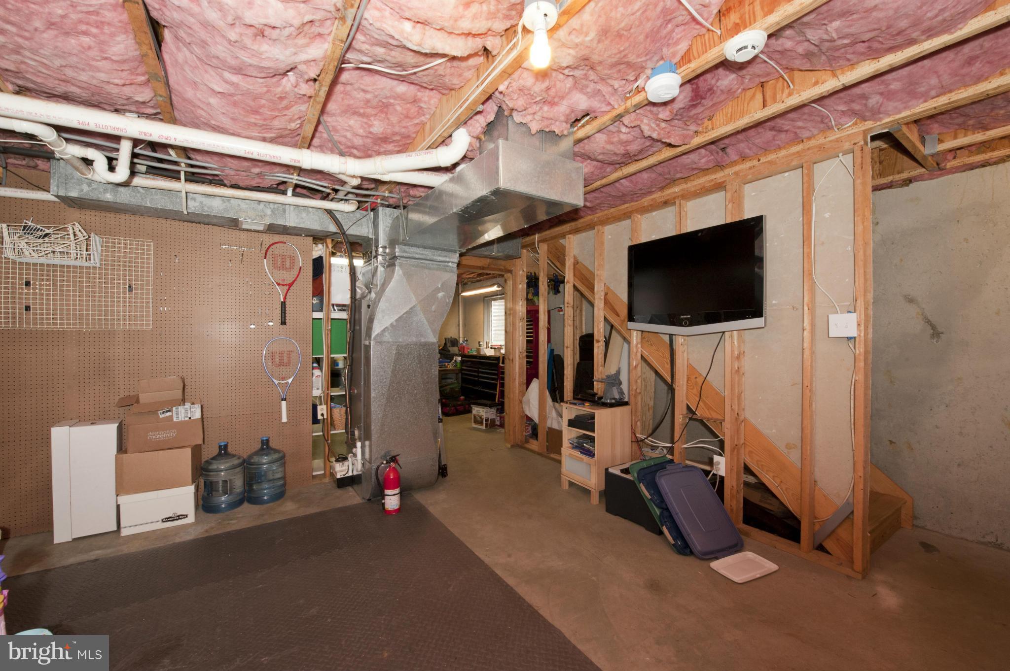 WOODLAND BEACH - Residential