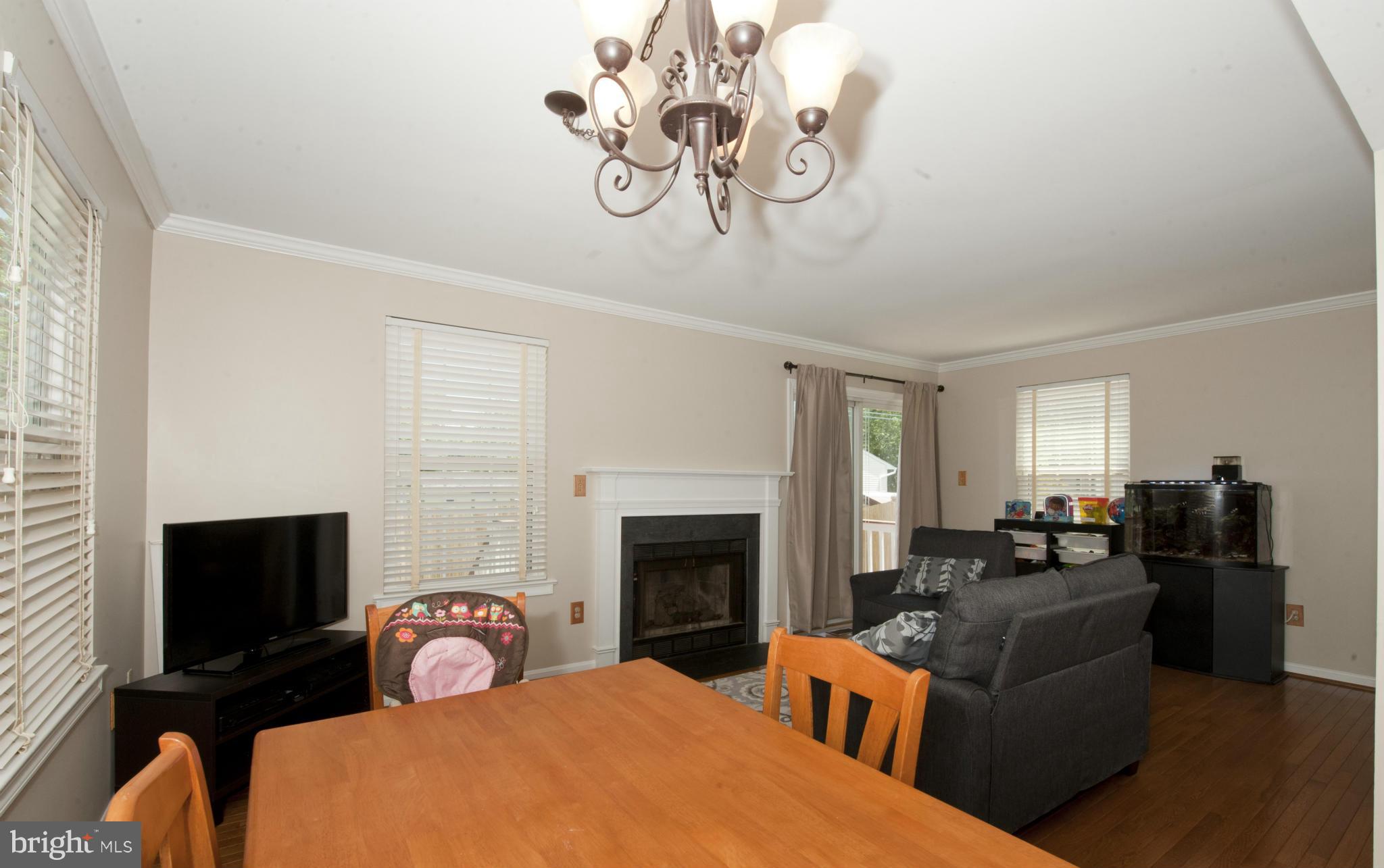 WOODLAND BEACH - Residential