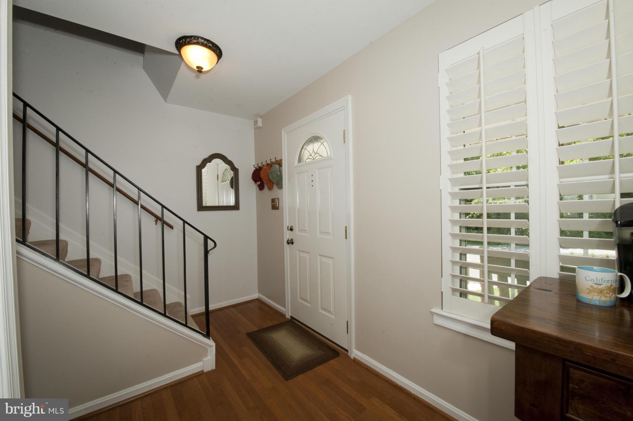 WOODLAND BEACH - Residential