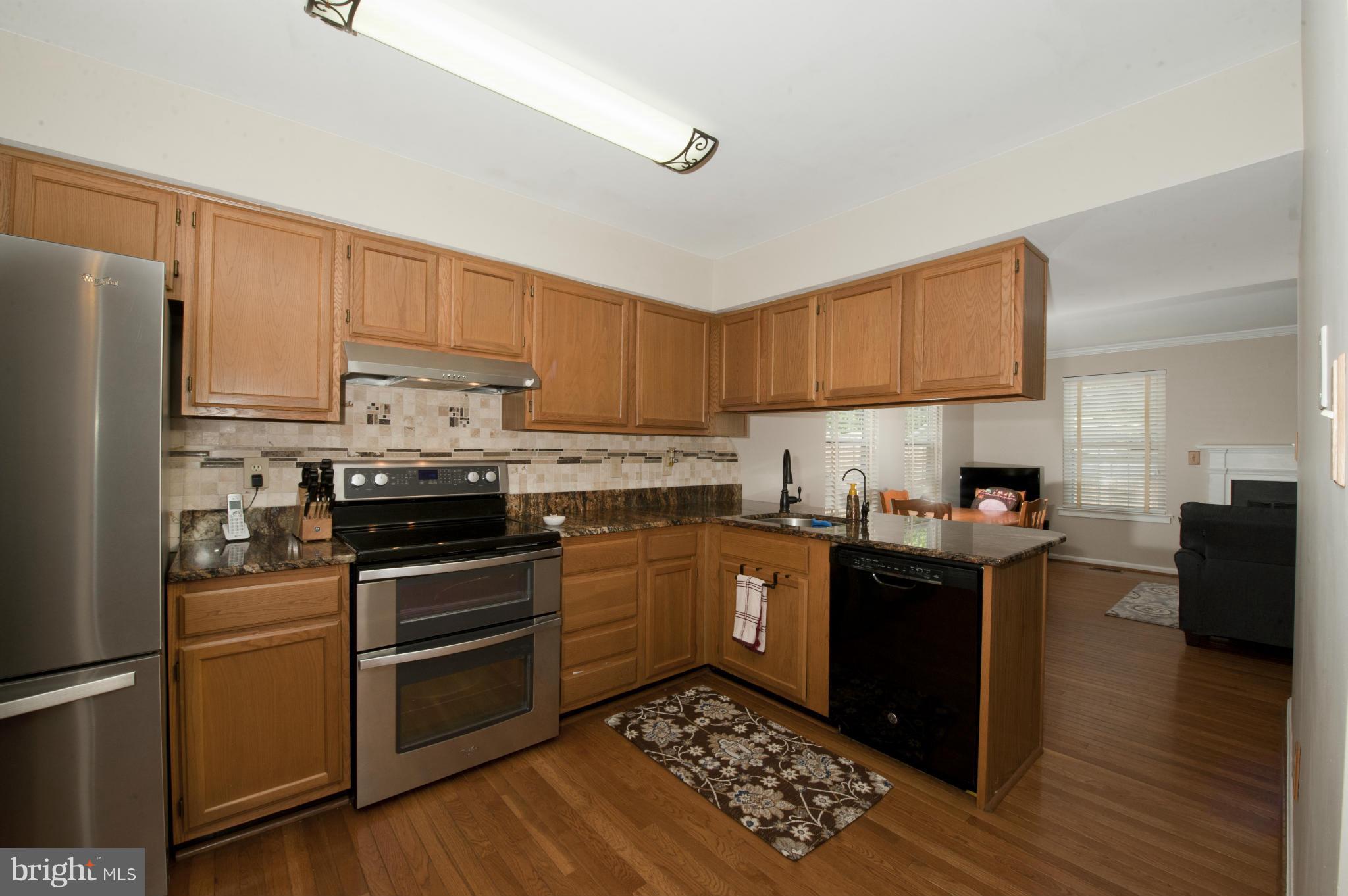 WOODLAND BEACH - Residential