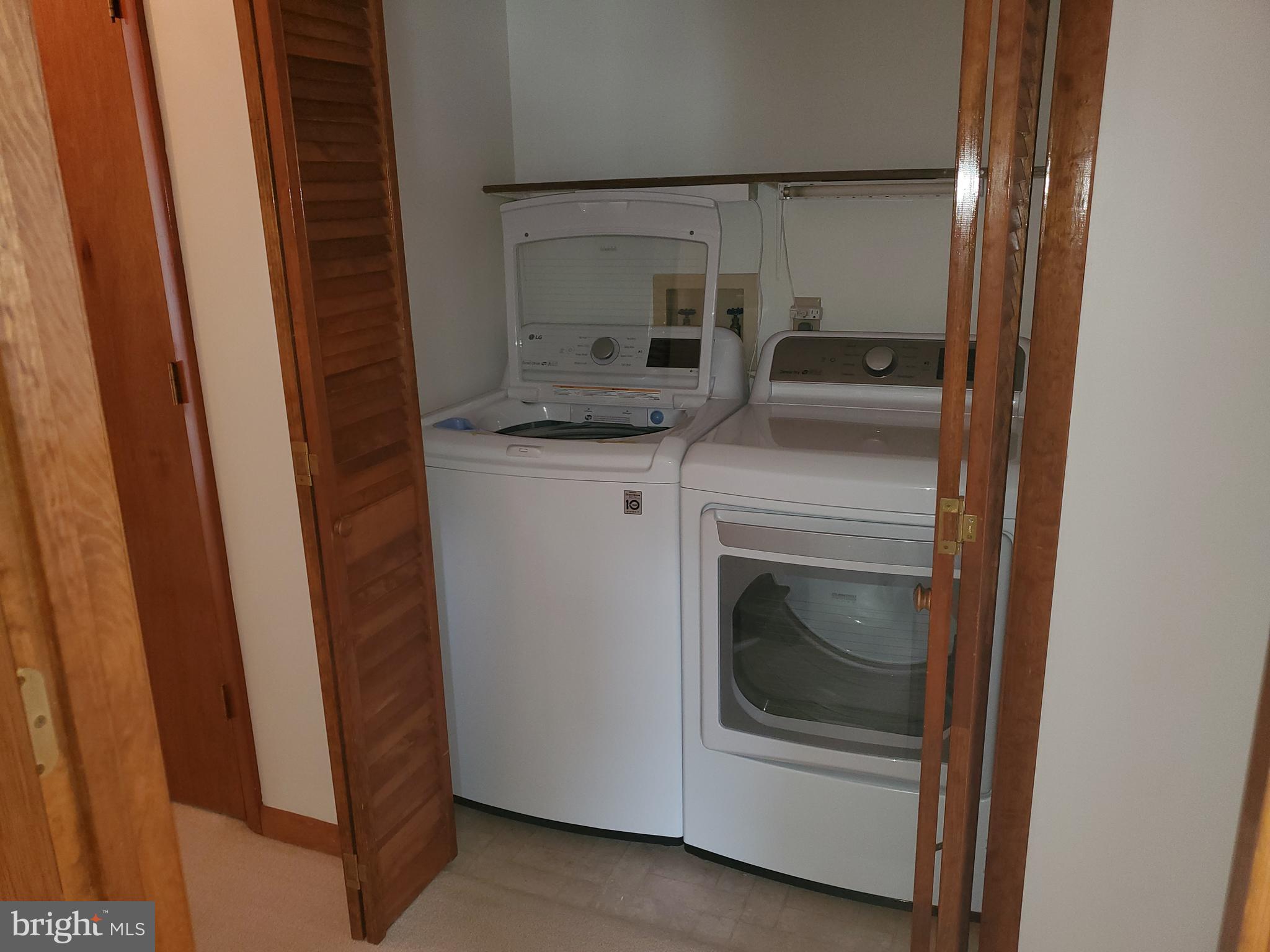 THE VILLAGE AT LAKESIDE - Residential