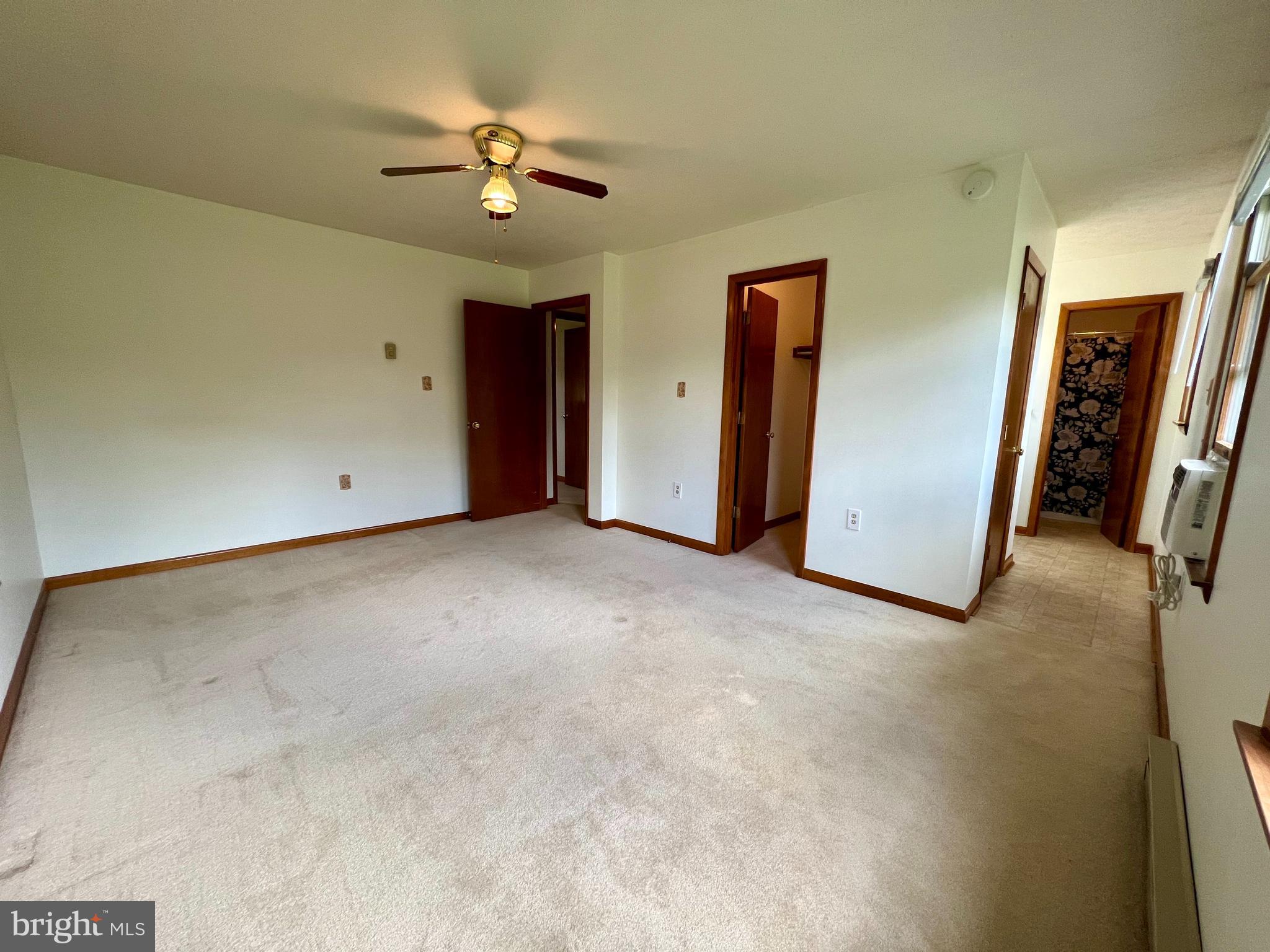 THE VILLAGE AT LAKESIDE - Residential