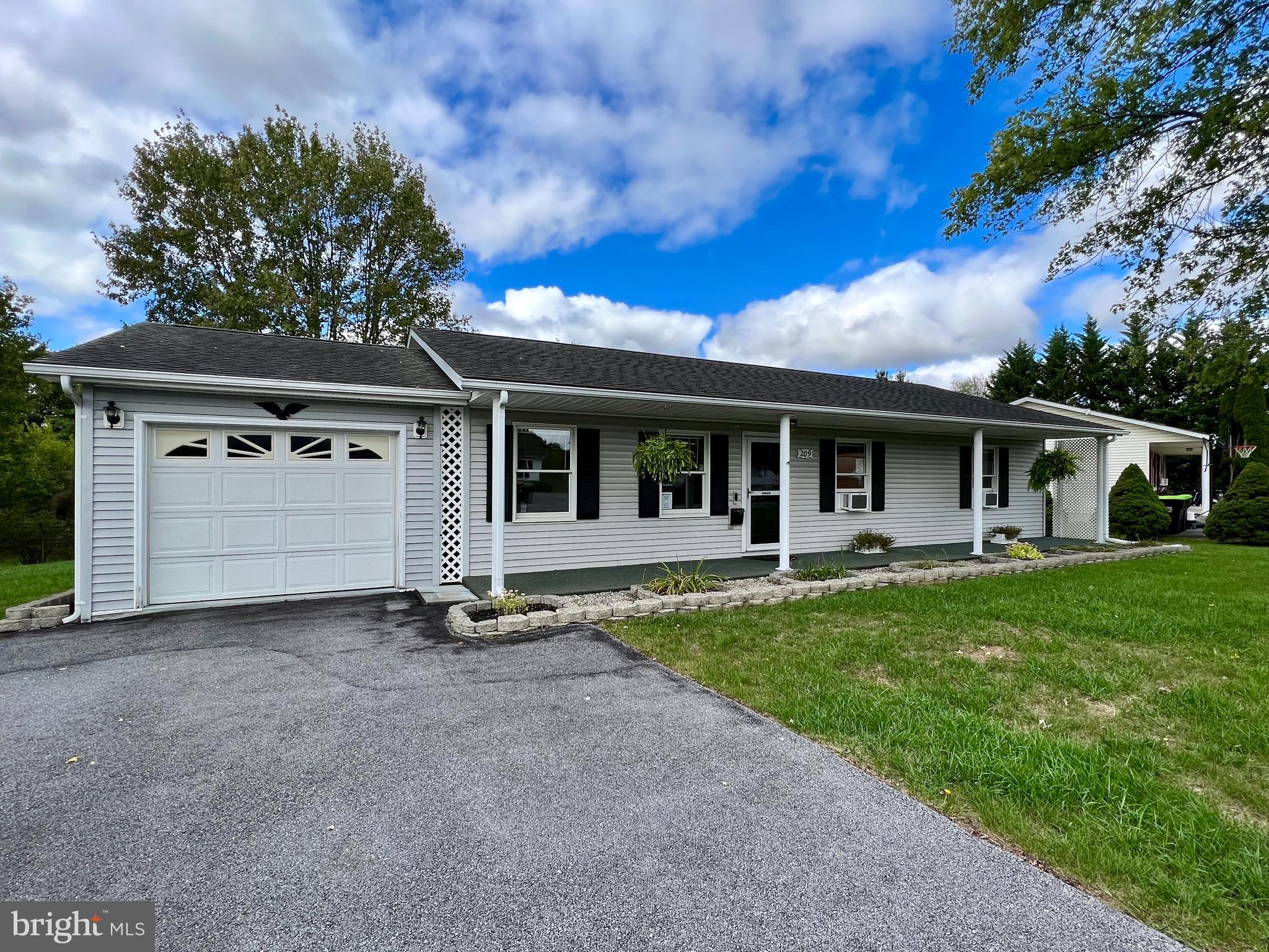 THE VILLAGE AT LAKESIDE - Residential