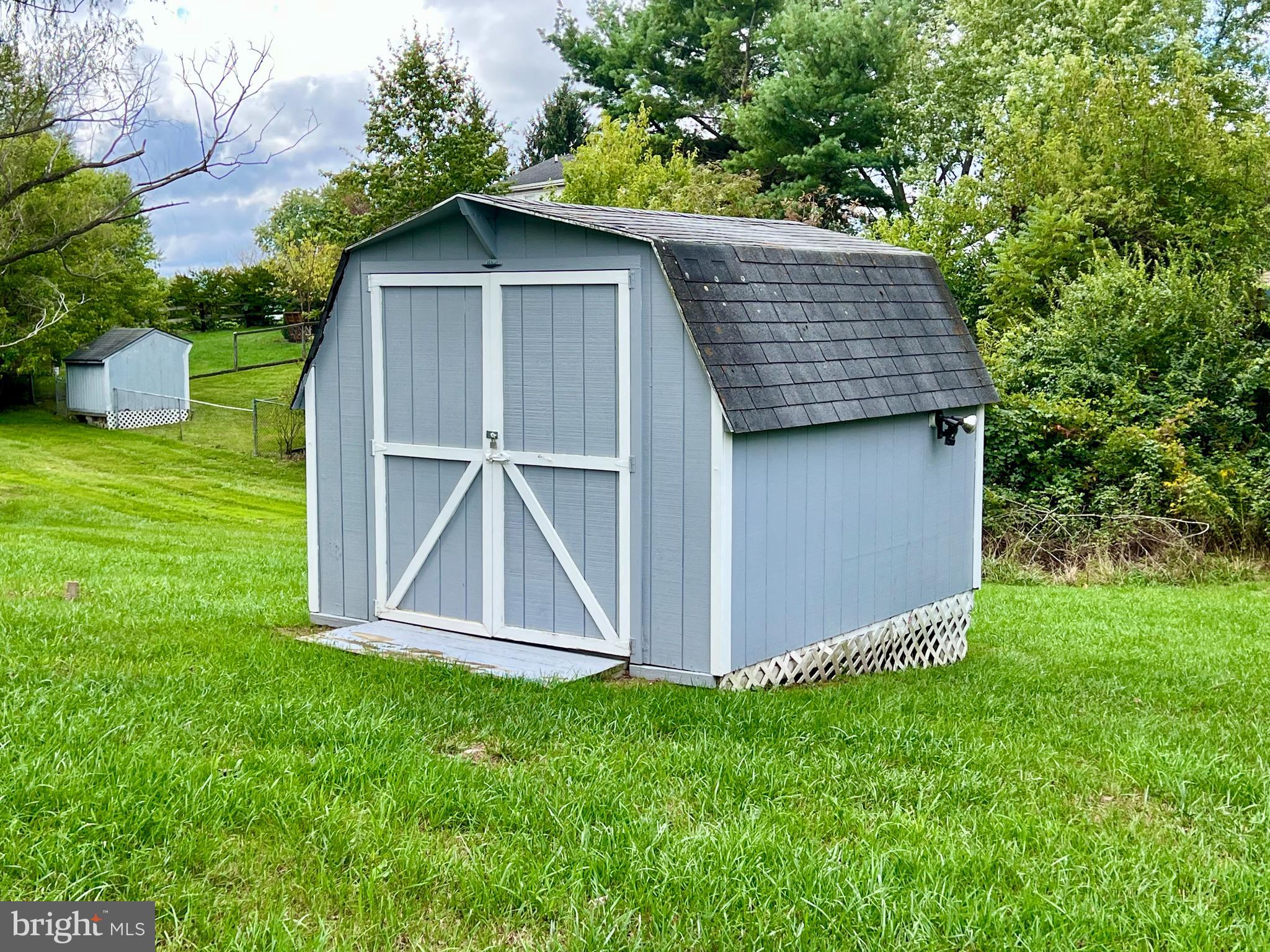 THE VILLAGE AT LAKESIDE - Residential