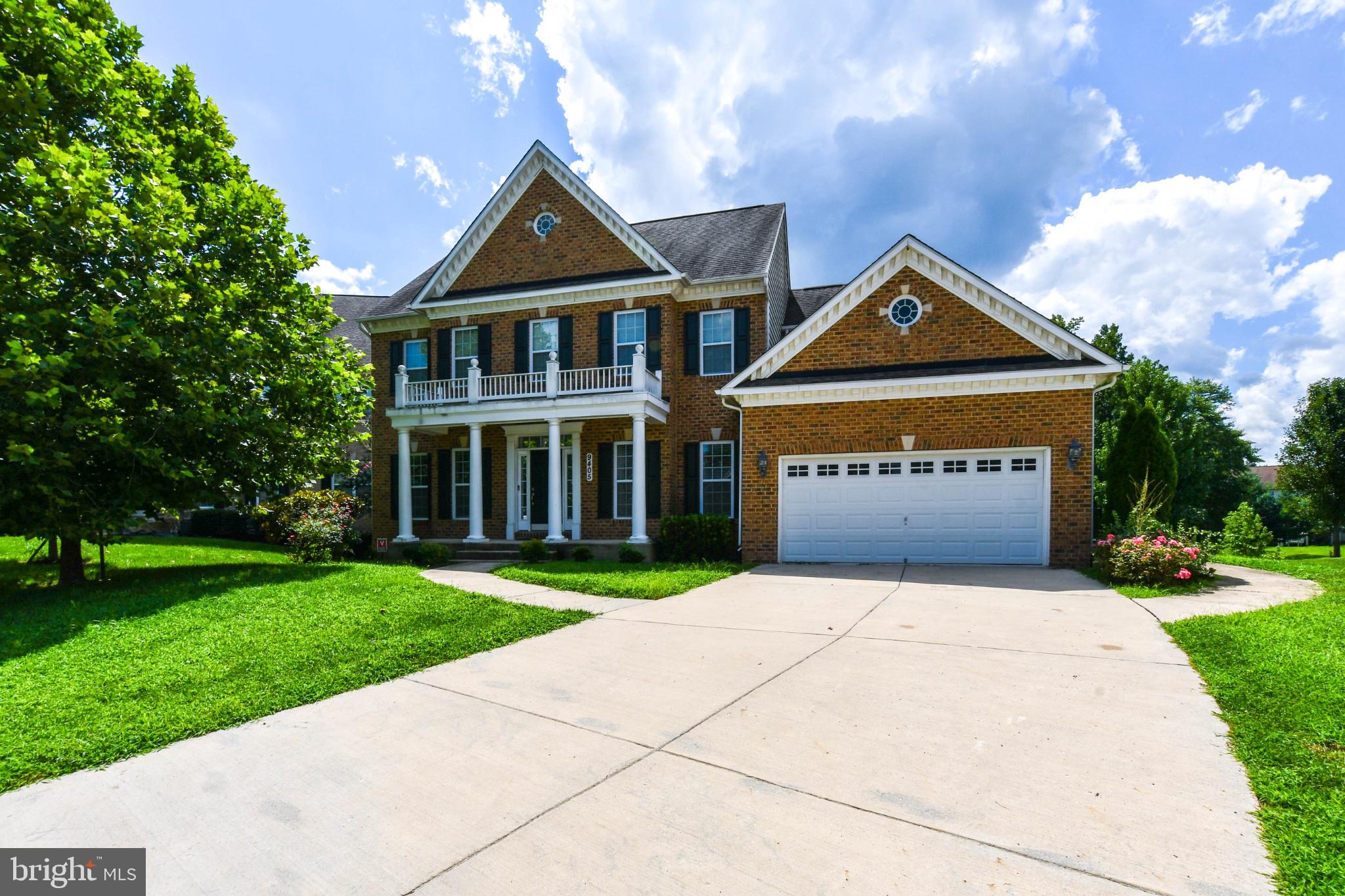 9405 PIROUETTE COURT