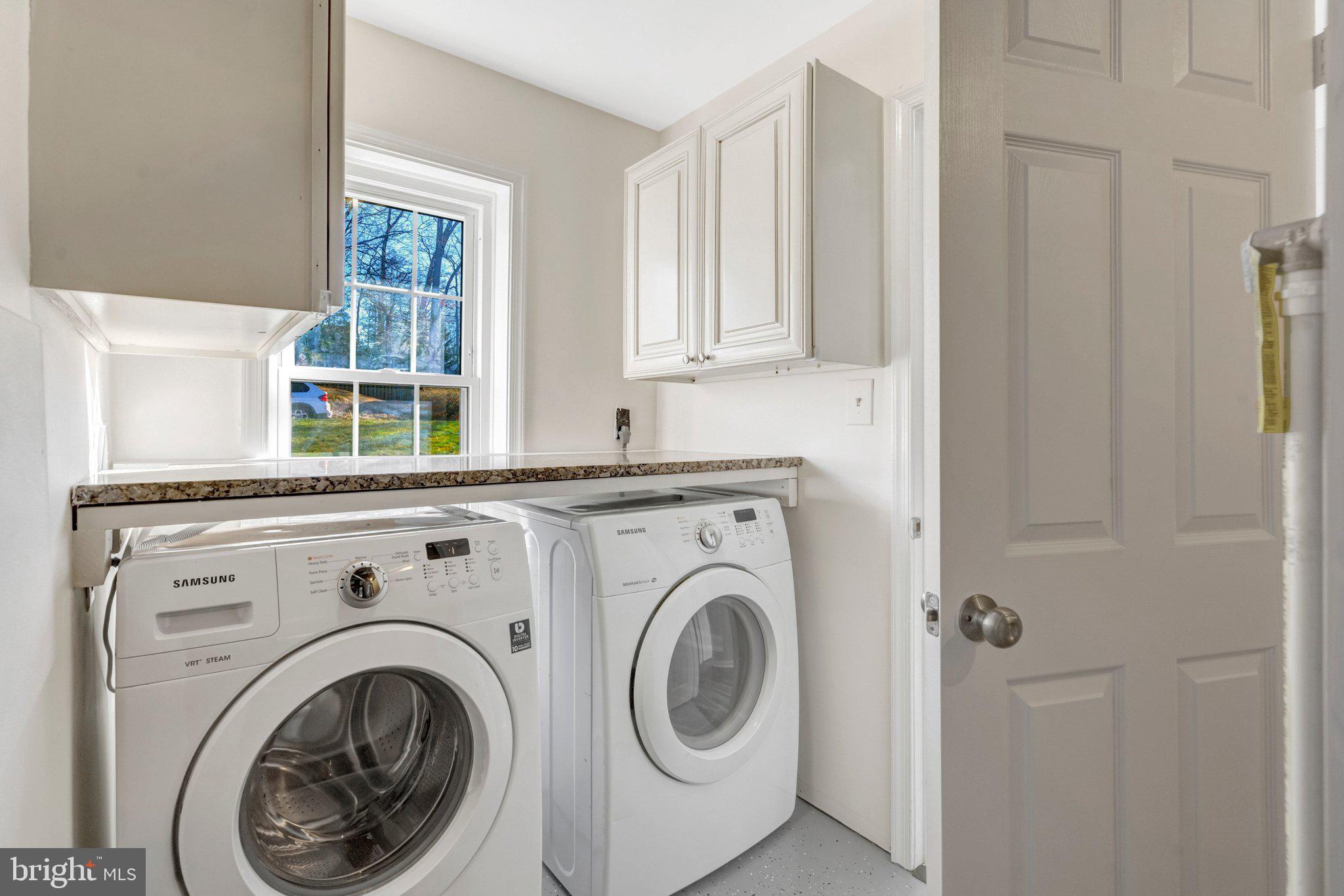 LAKE BRADDOCK - Residential