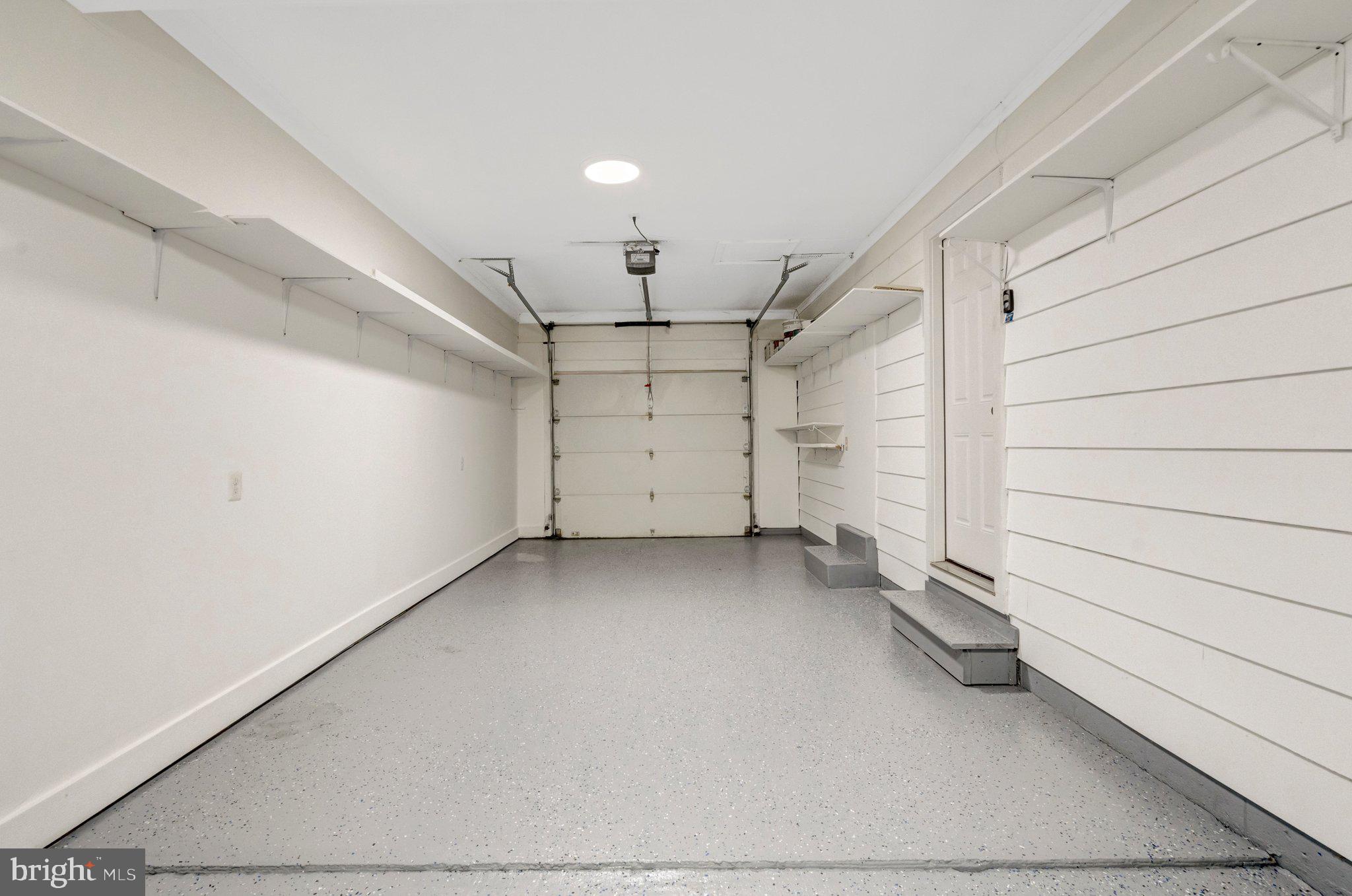 LAKE BRADDOCK - Residential