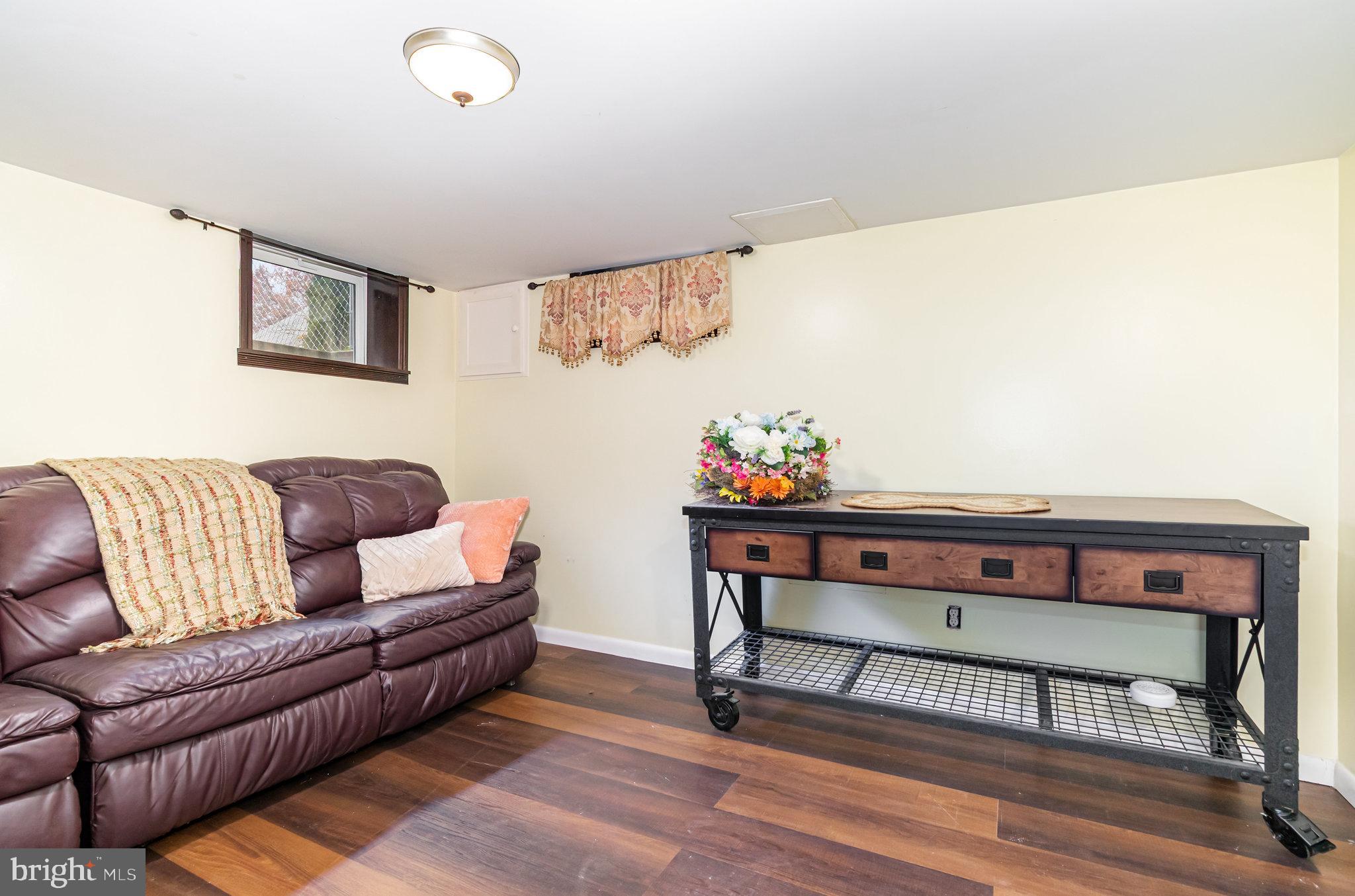 PALMYRA BOROUGH - Residential