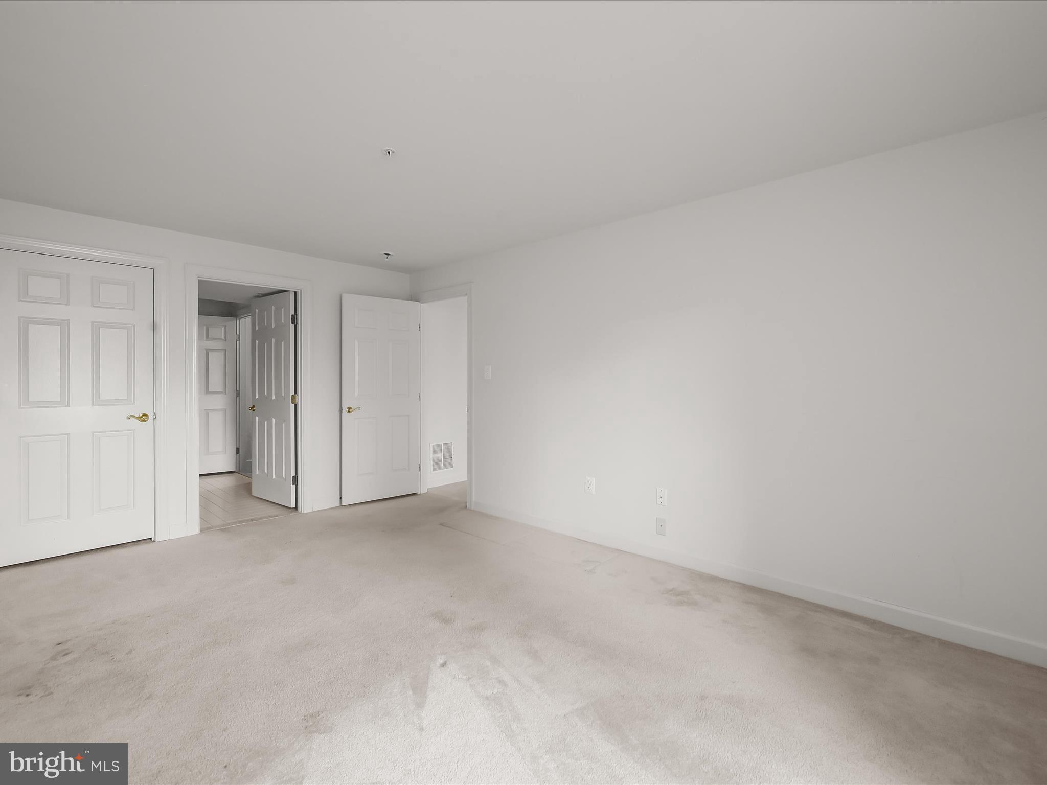 VILLAS AT CATTAIL CREEK - Residential