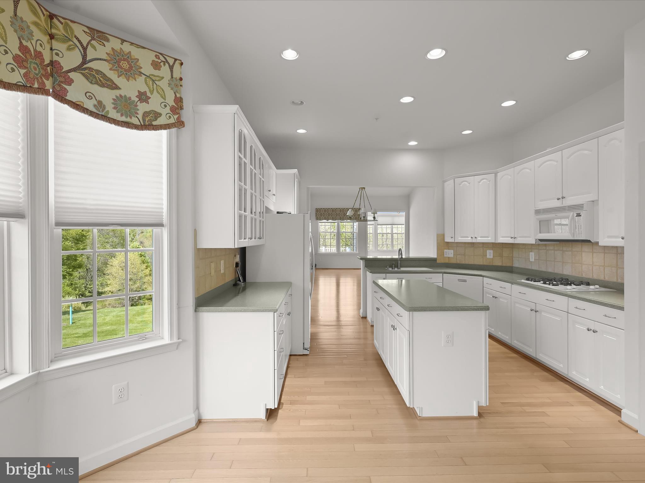 VILLAS AT CATTAIL CREEK - Residential