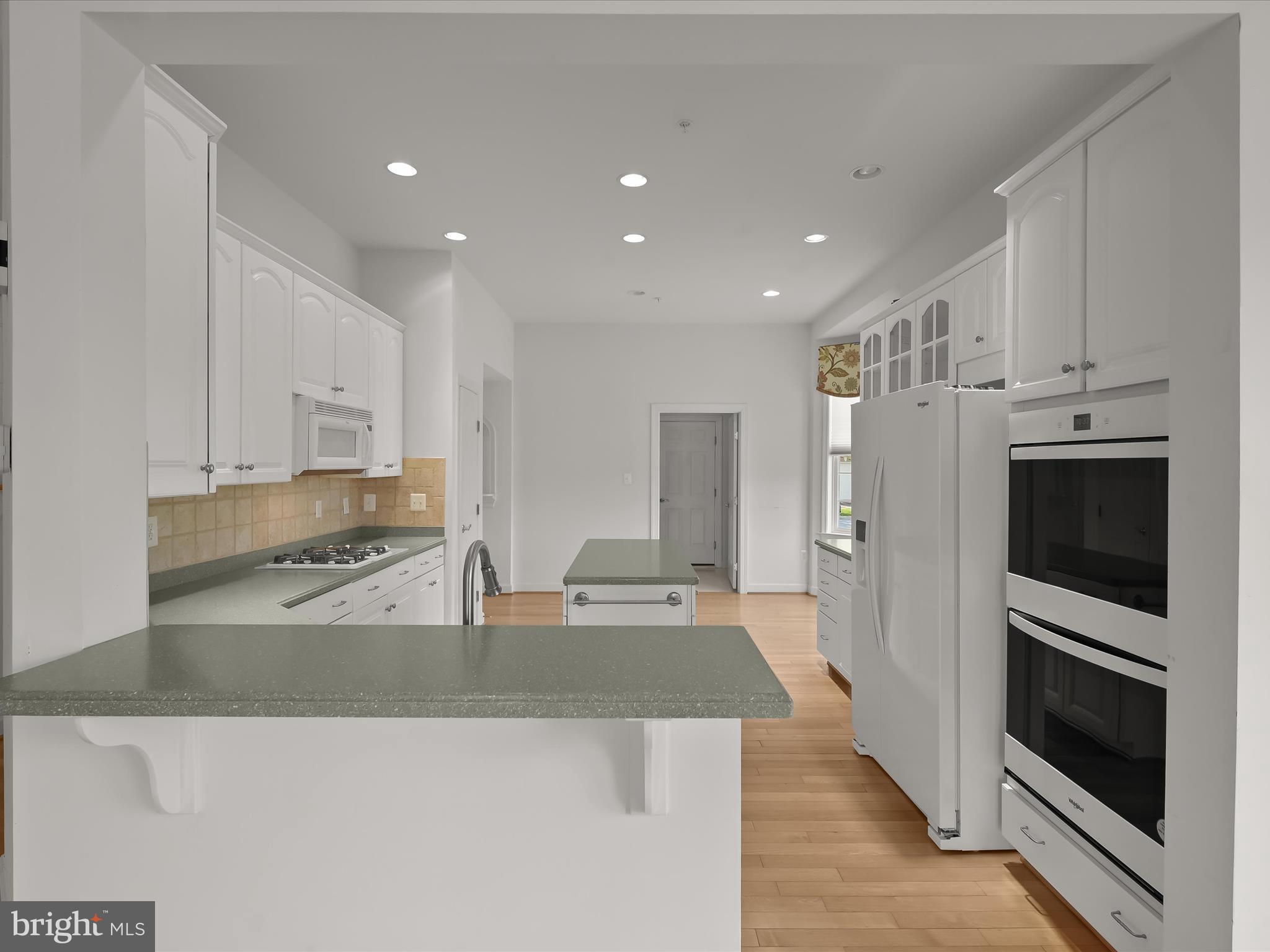 VILLAS AT CATTAIL CREEK - Residential