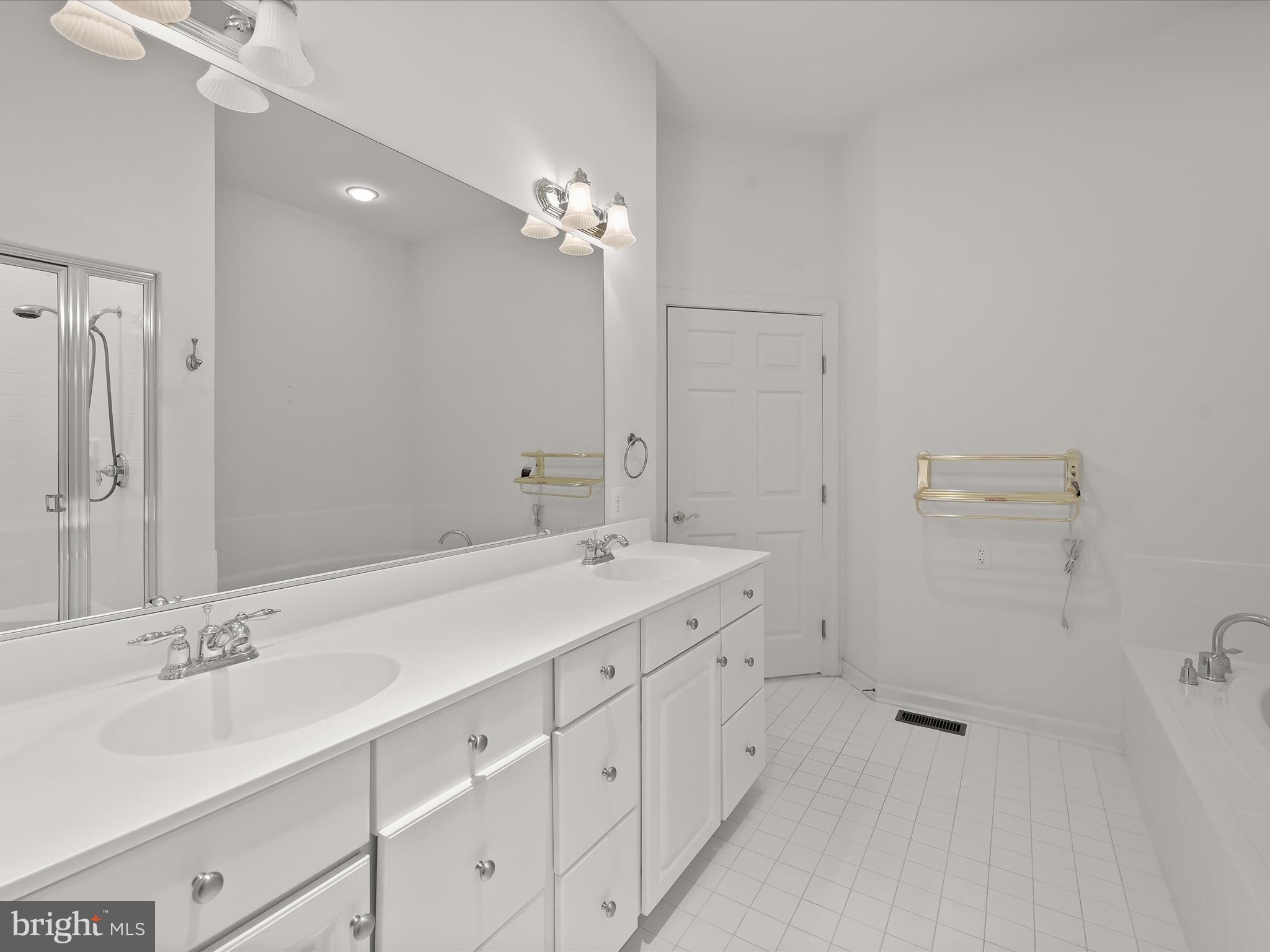 VILLAS AT CATTAIL CREEK - Residential