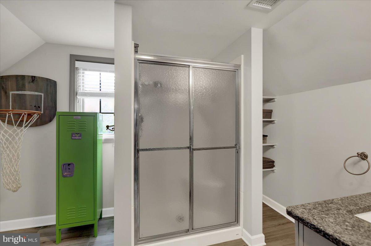 STONEHENGE - Residential