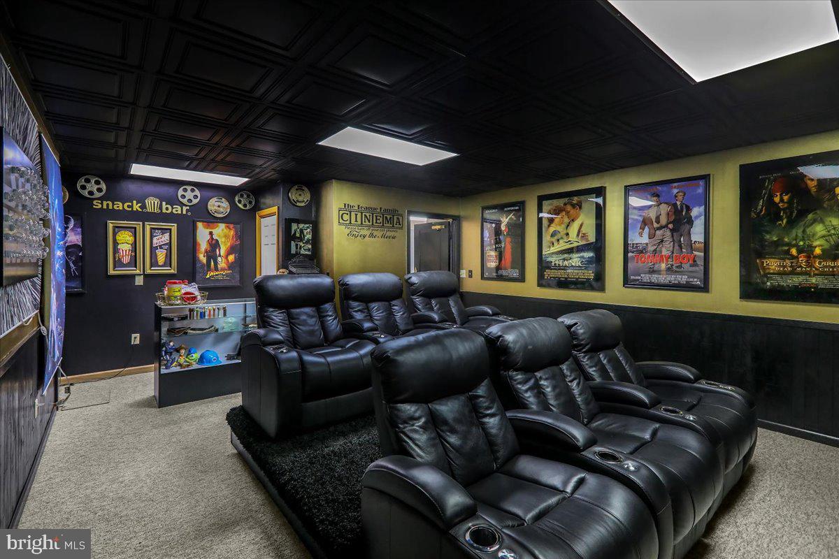 STONEHENGE - Residential