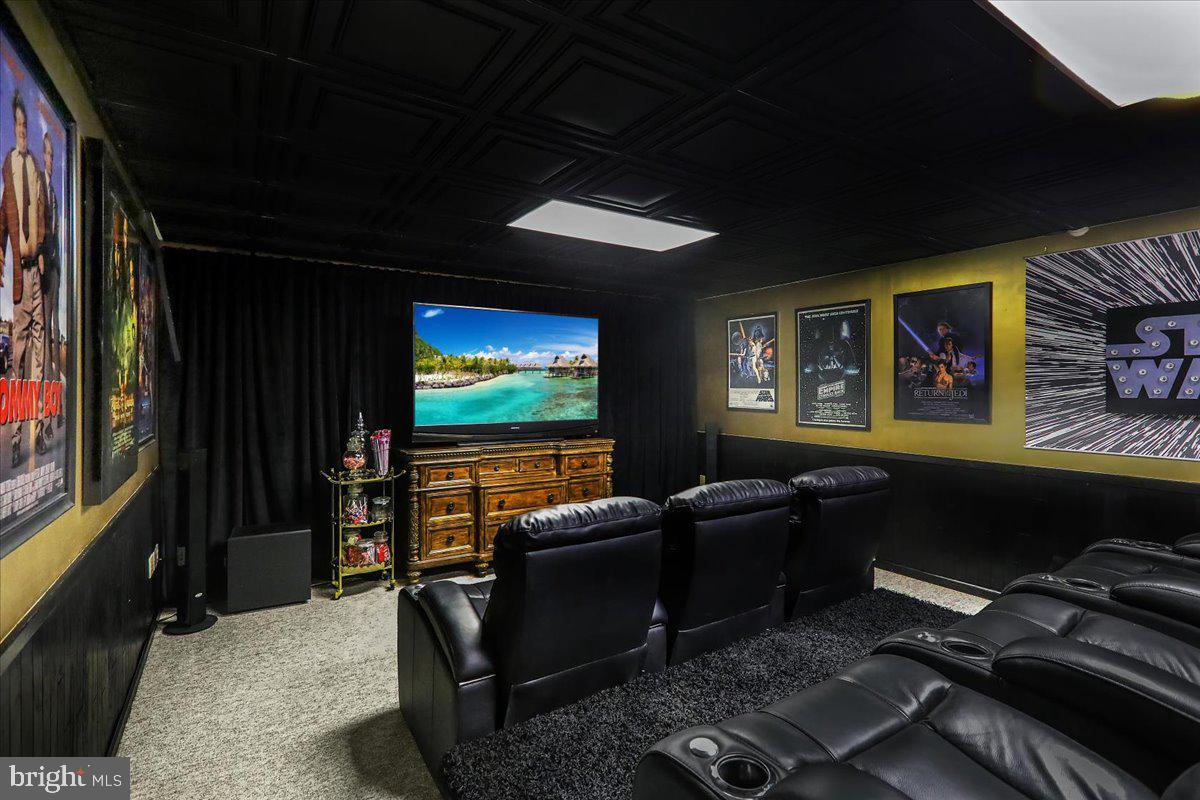 STONEHENGE - Residential