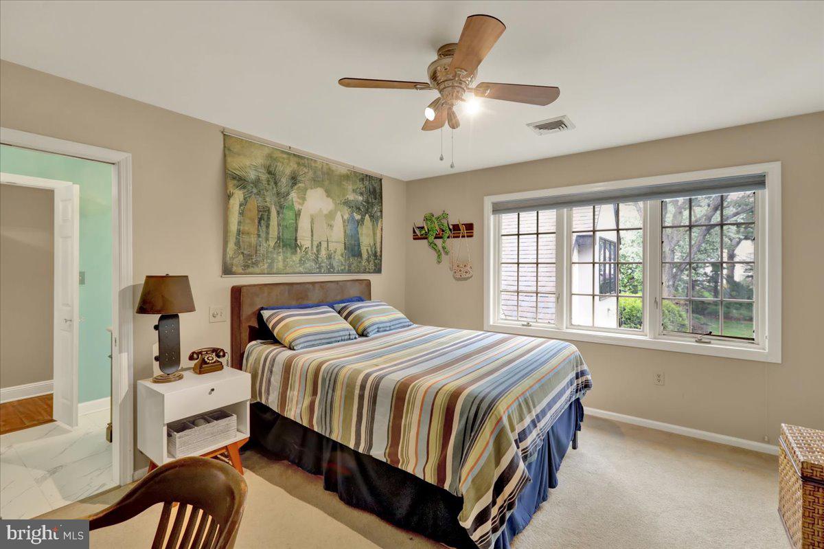 STONEHENGE - Residential