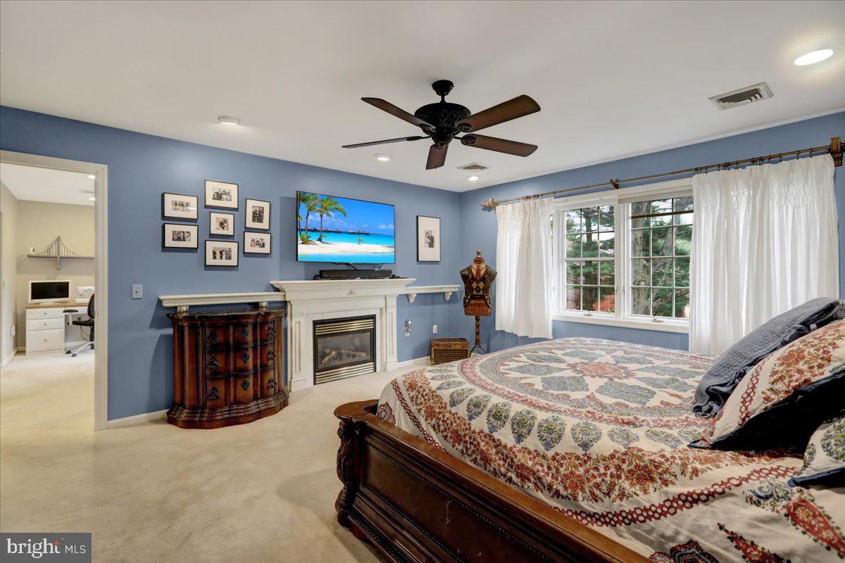 STONEHENGE - Residential