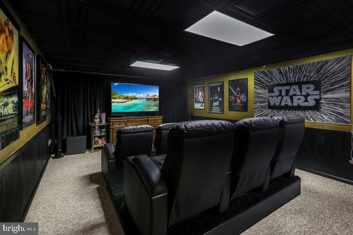 STONEHENGE - Residential