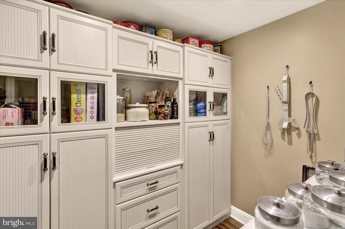 STONEHENGE - Residential