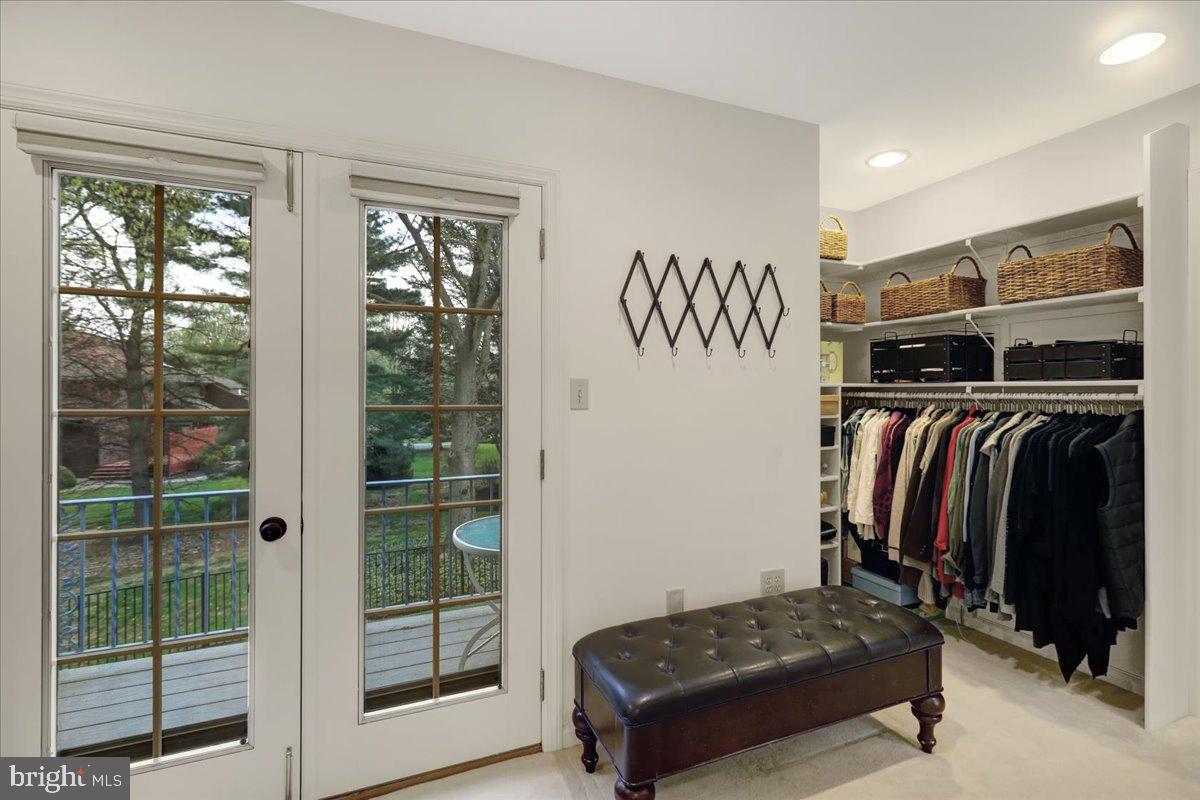 STONEHENGE - Residential