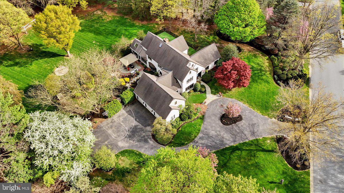 STONEHENGE - Residential