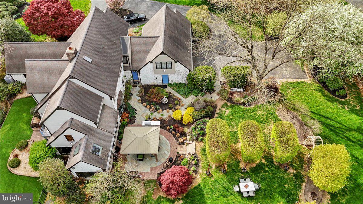 STONEHENGE - Residential