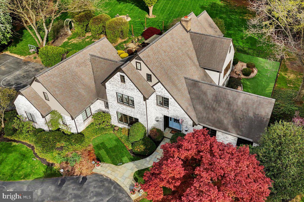 STONEHENGE - Residential