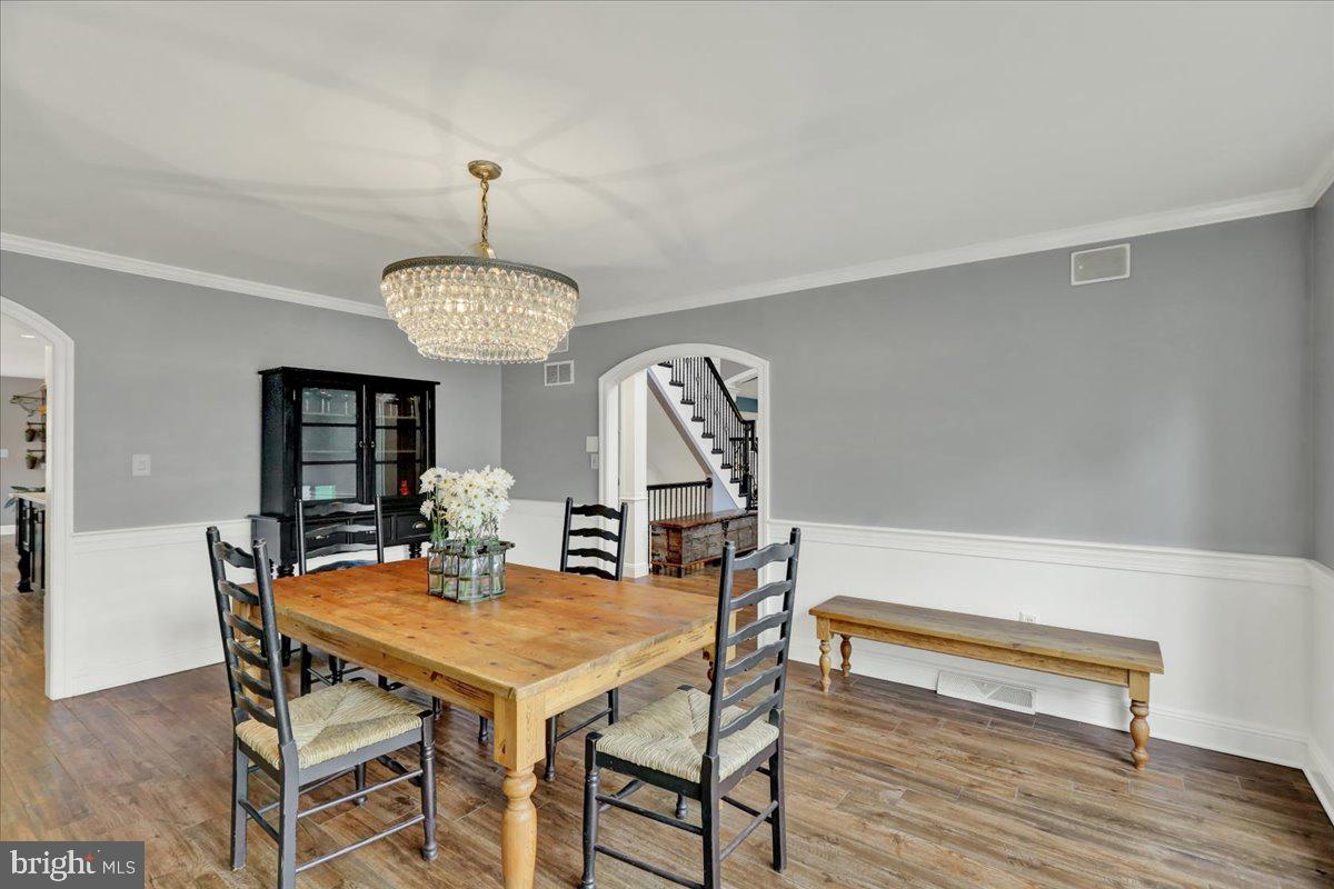 STONEHENGE - Residential