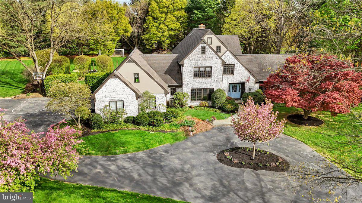 520 STONEHENGE DRIVE