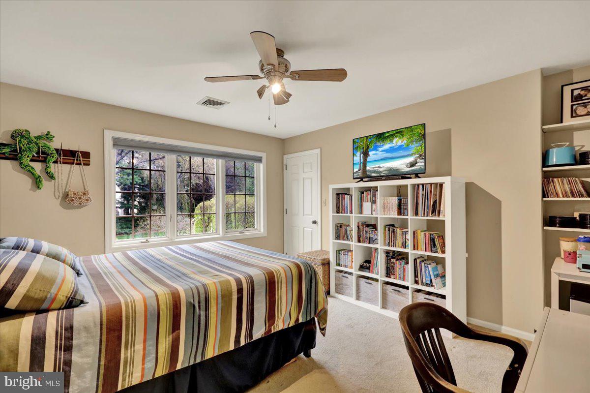 STONEHENGE - Residential