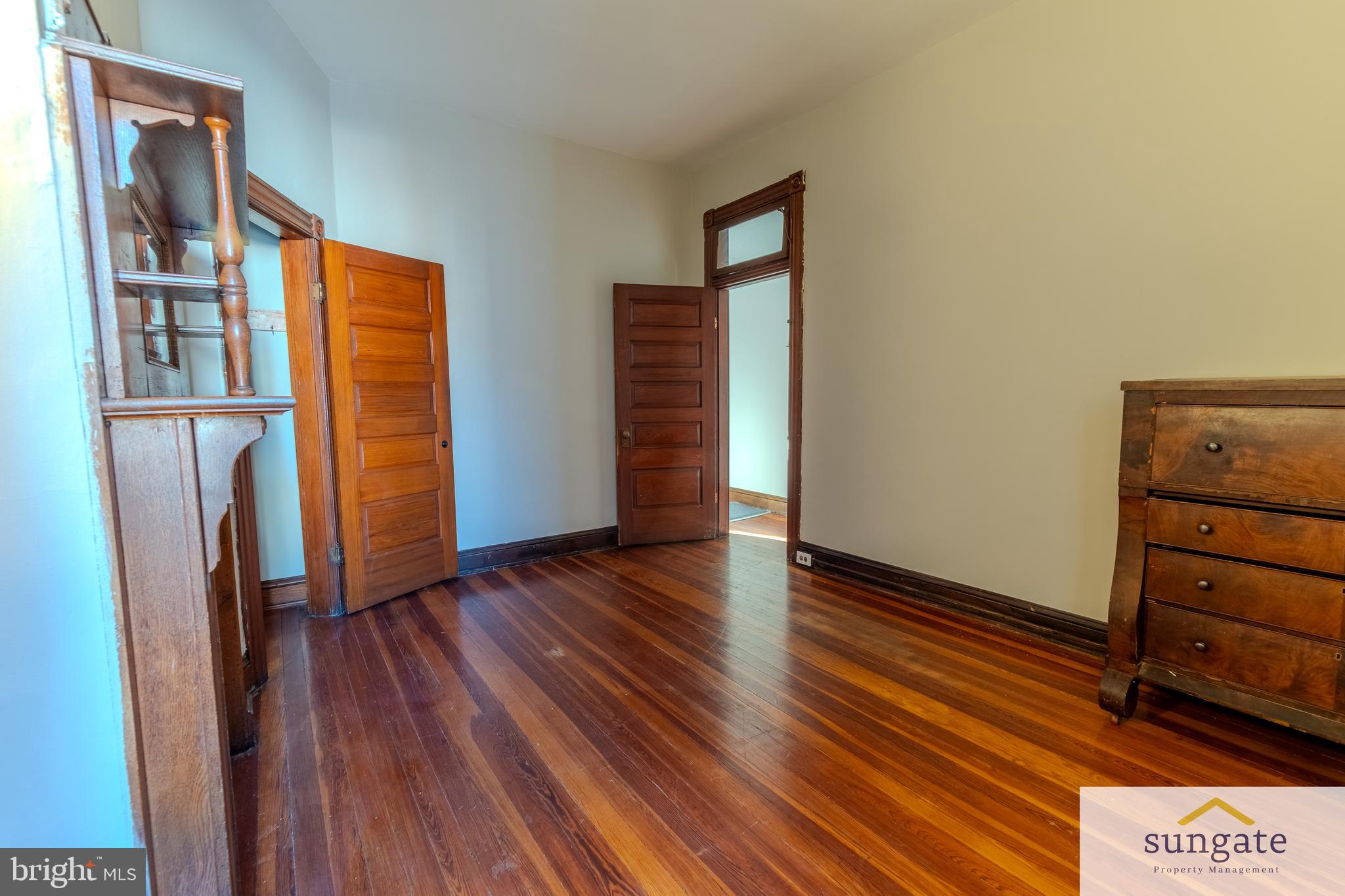 CHARLES VILLAGE - Residential Lease