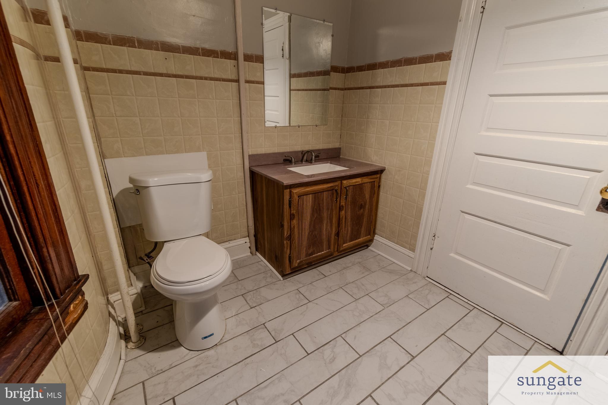 CHARLES VILLAGE - Residential Lease