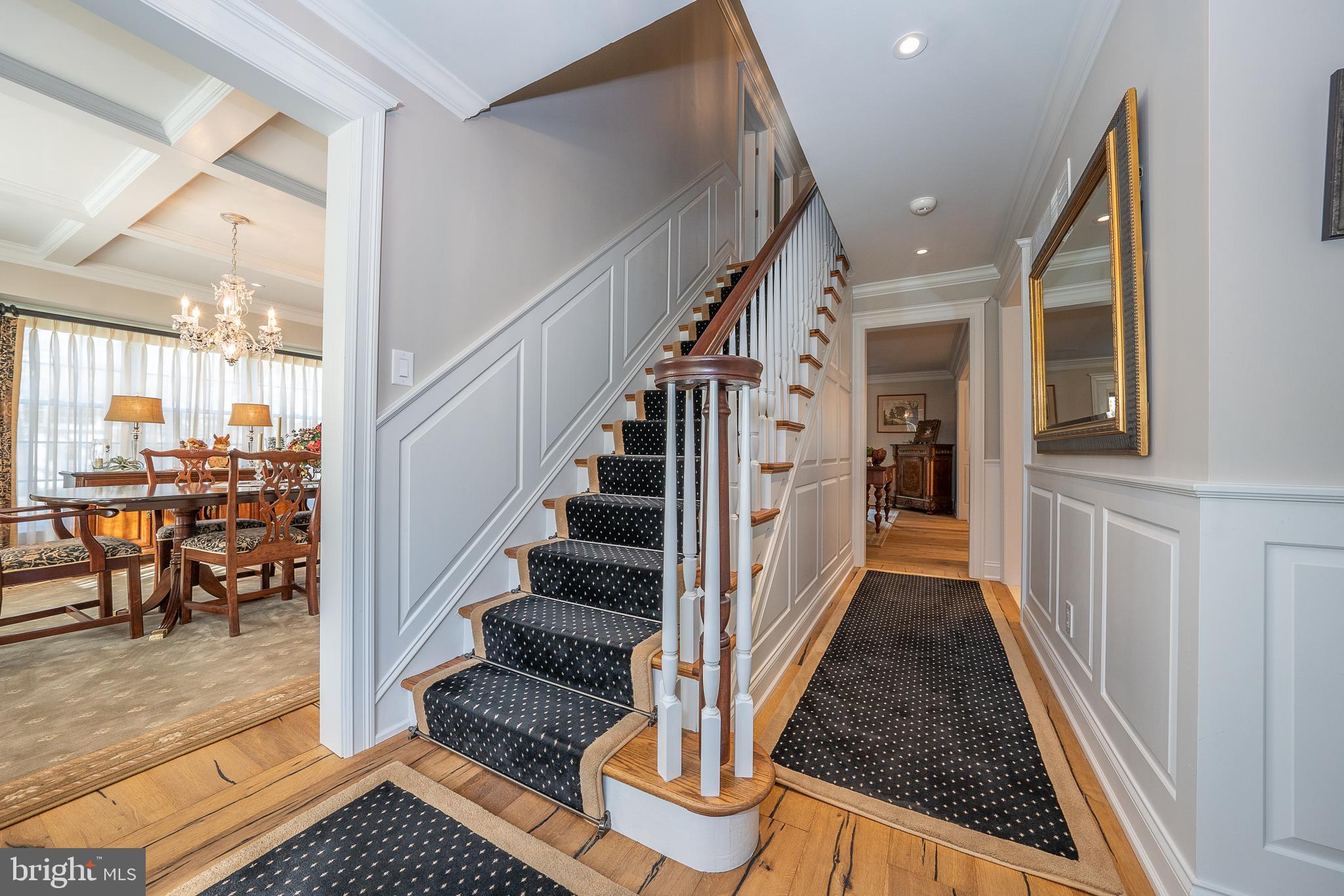 NEWTOWN SQ - Residential