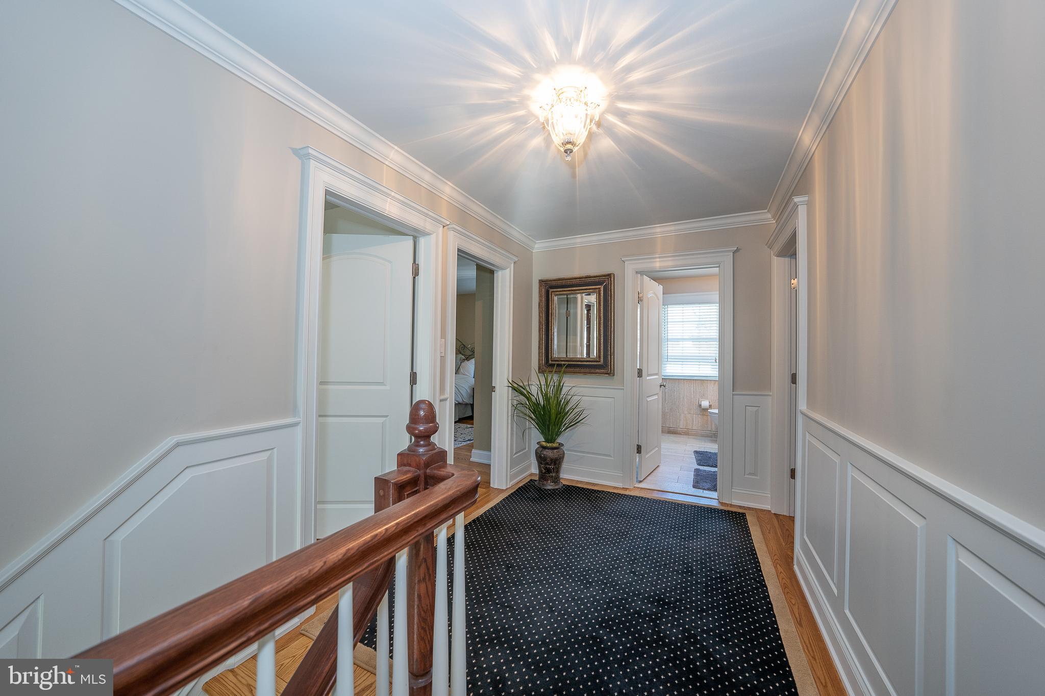 NEWTOWN SQ - Residential