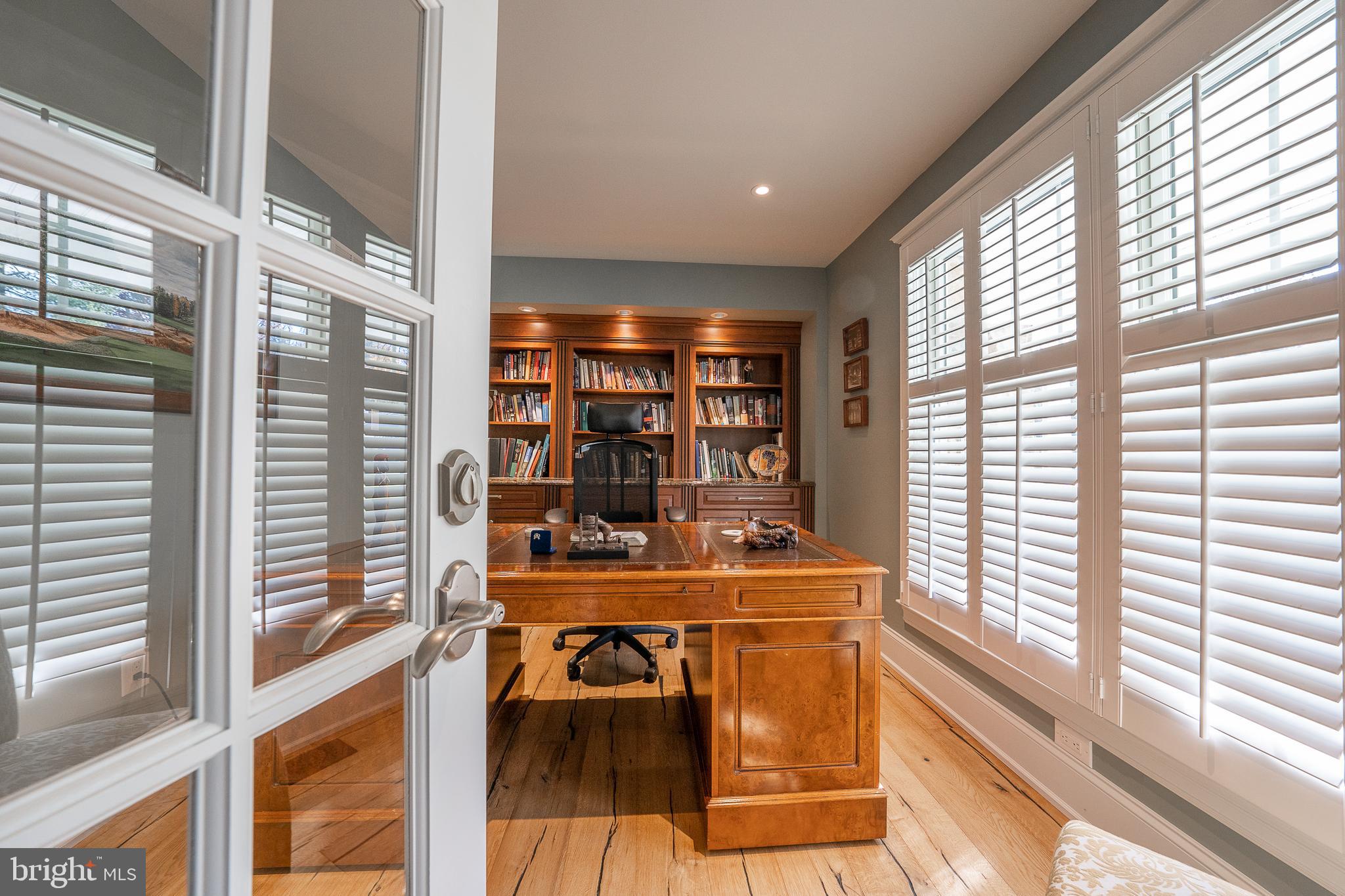 NEWTOWN SQ - Residential