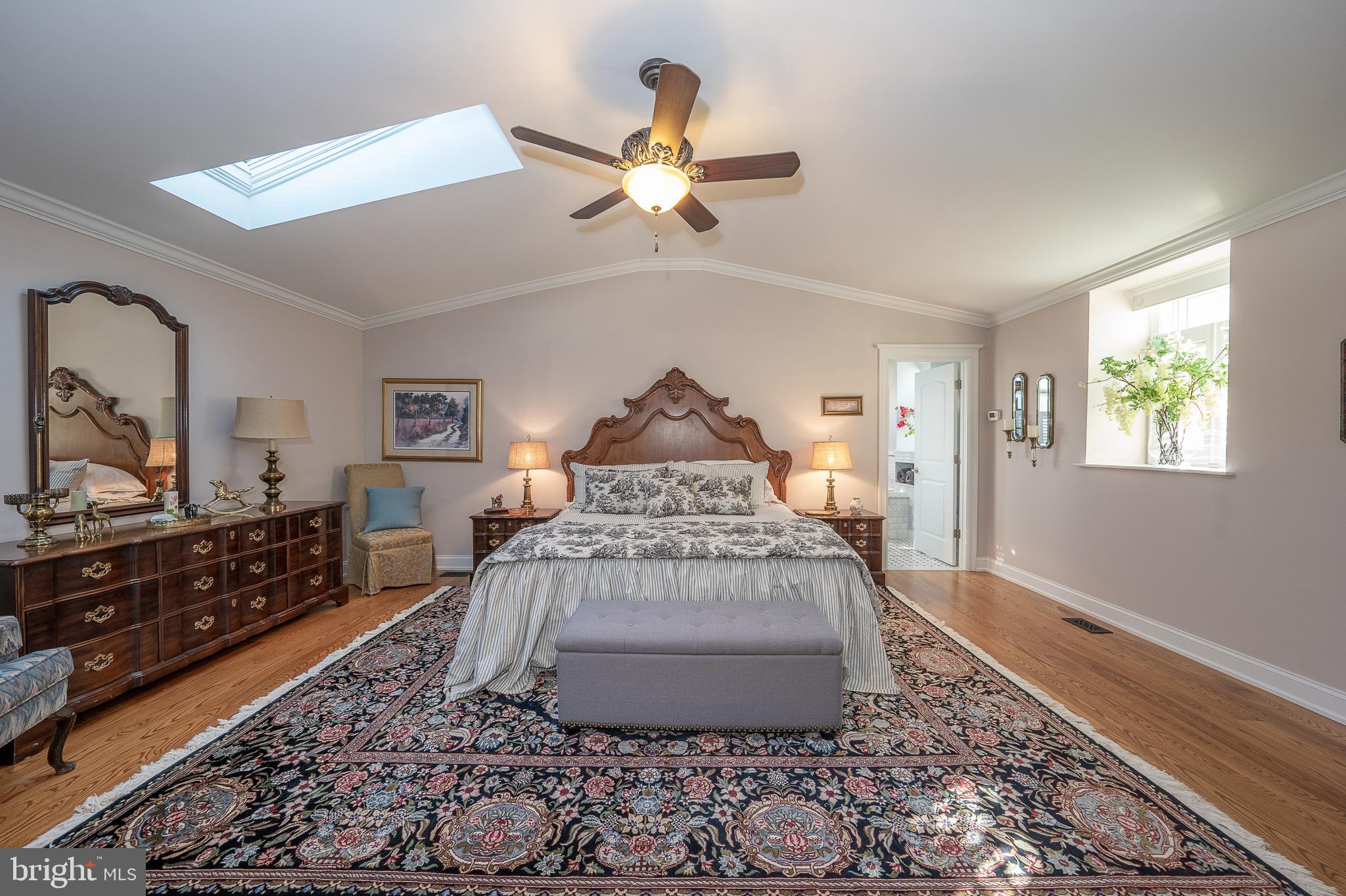 NEWTOWN SQ - Residential