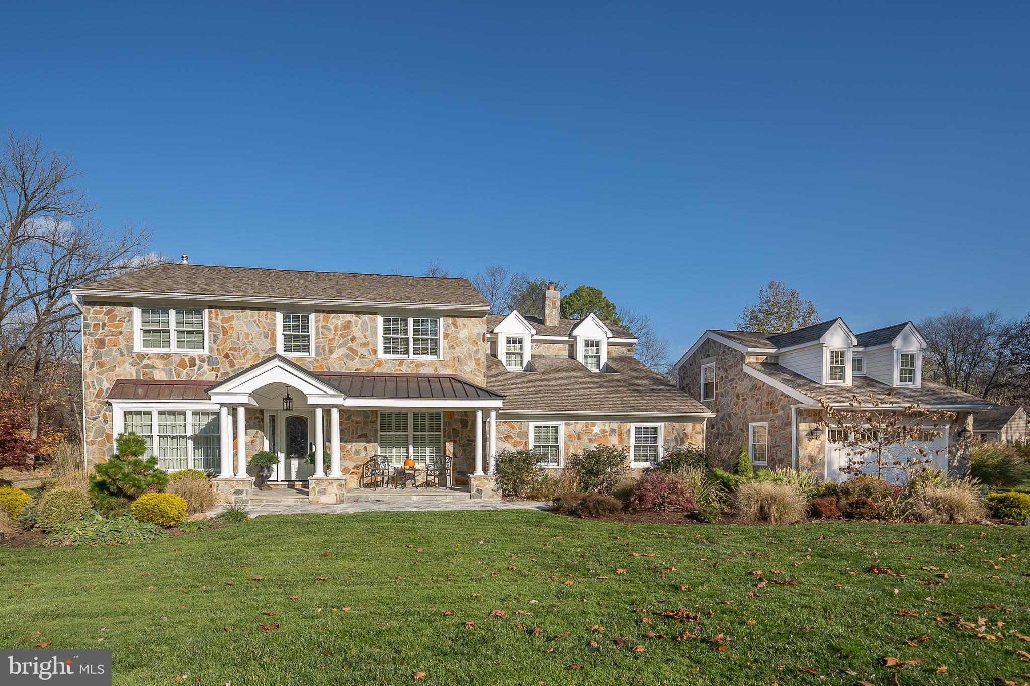 NEWTOWN SQ - Residential