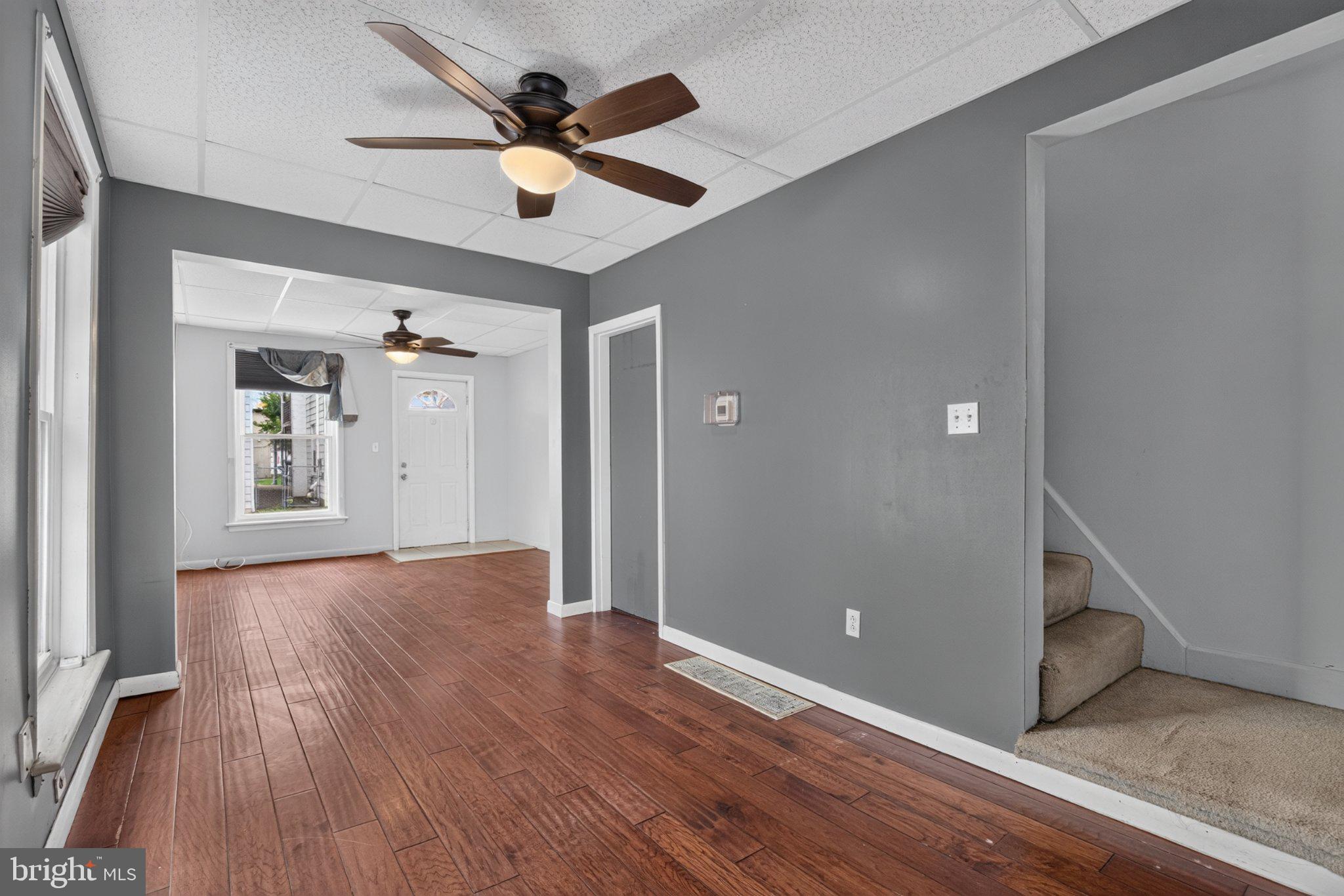 28 W GREEN STREET