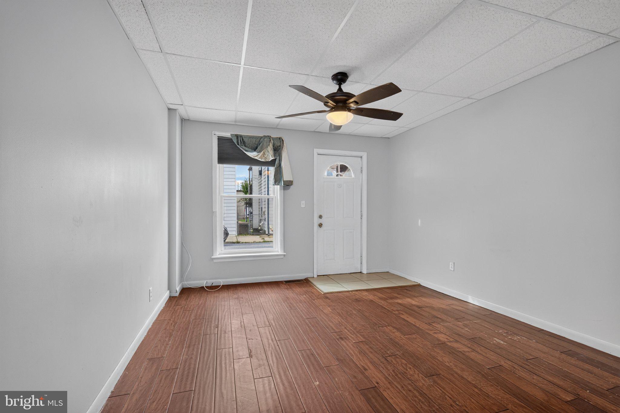 28 W GREEN STREET