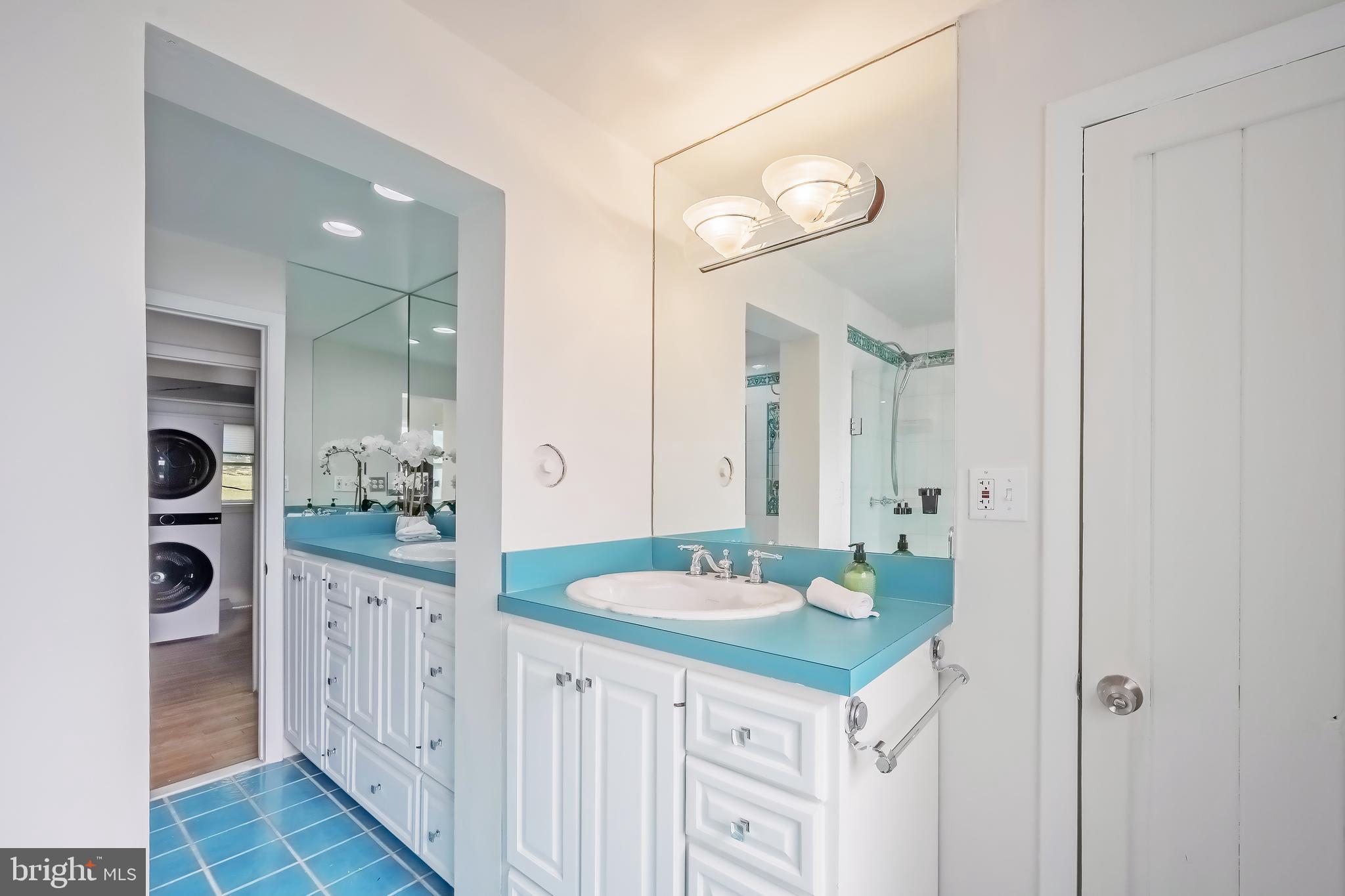 FALLS HILL - Residential