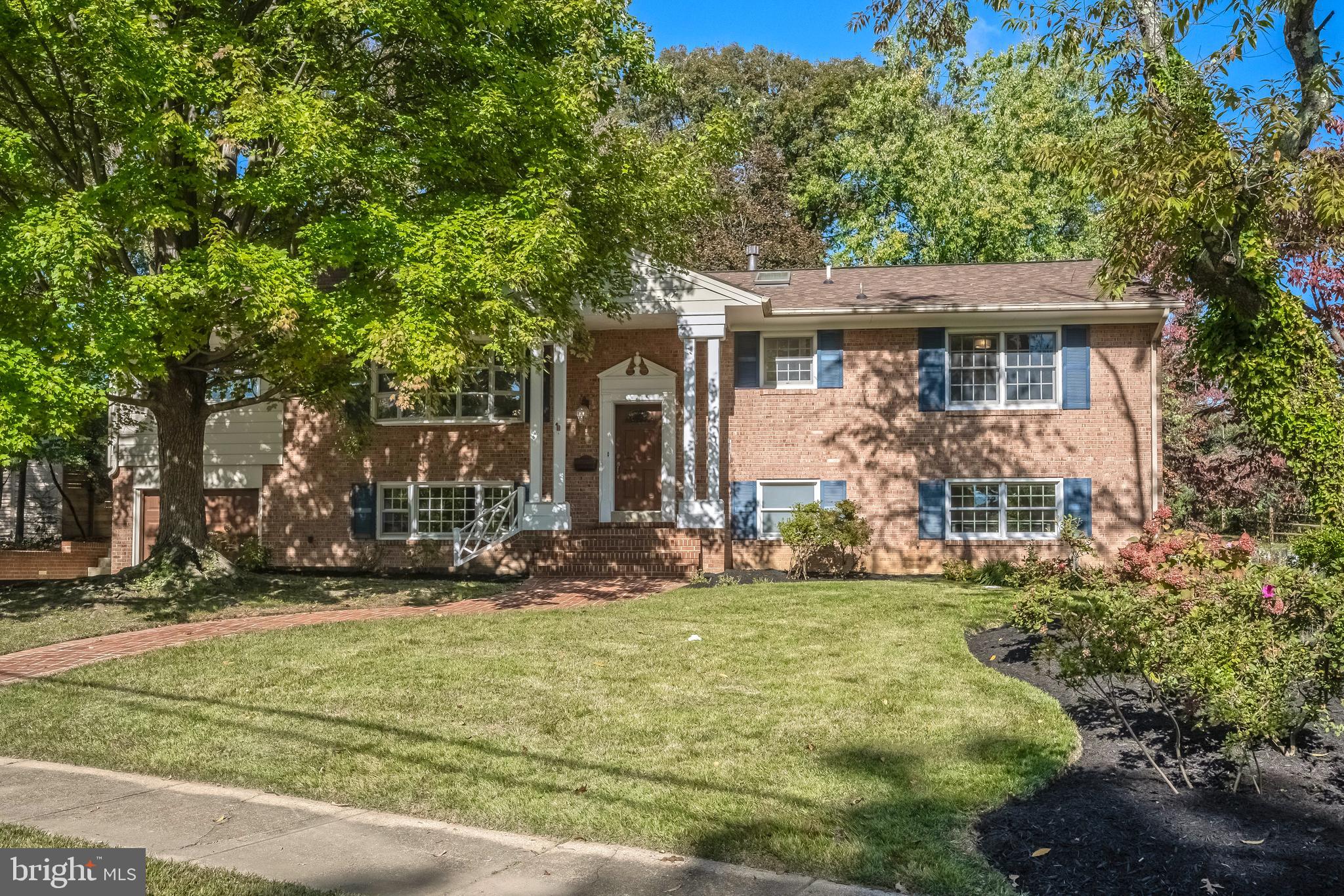 FALLS HILL - Residential