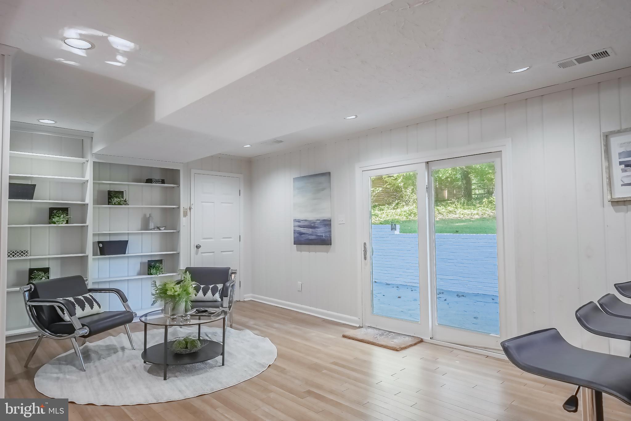 FALLS HILL - Residential