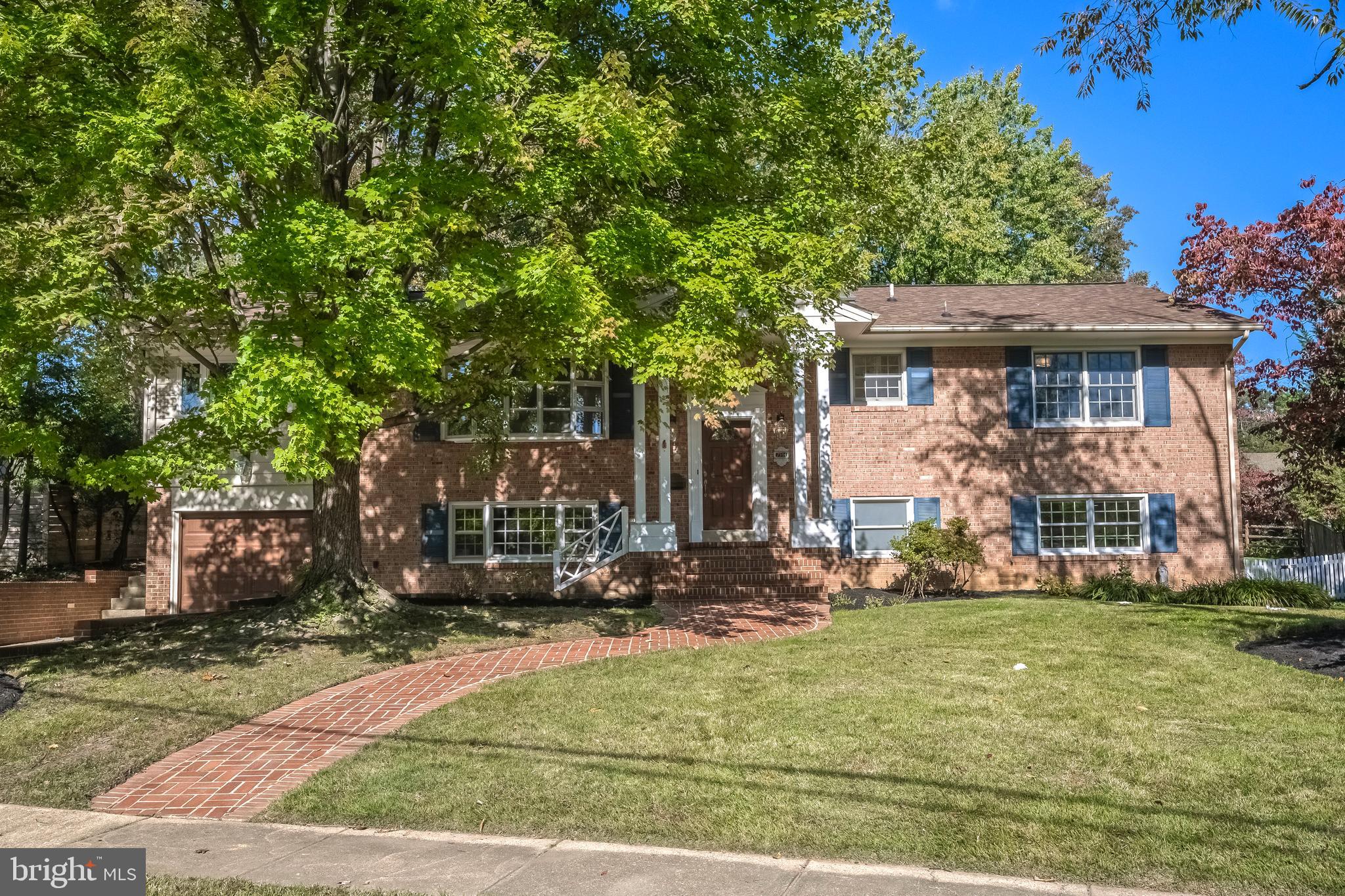 FALLS HILL - Residential