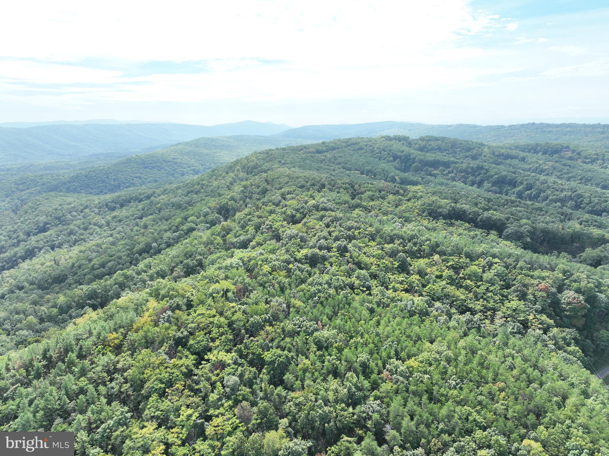 BLUFFS ON THE POTOMAC - Land
