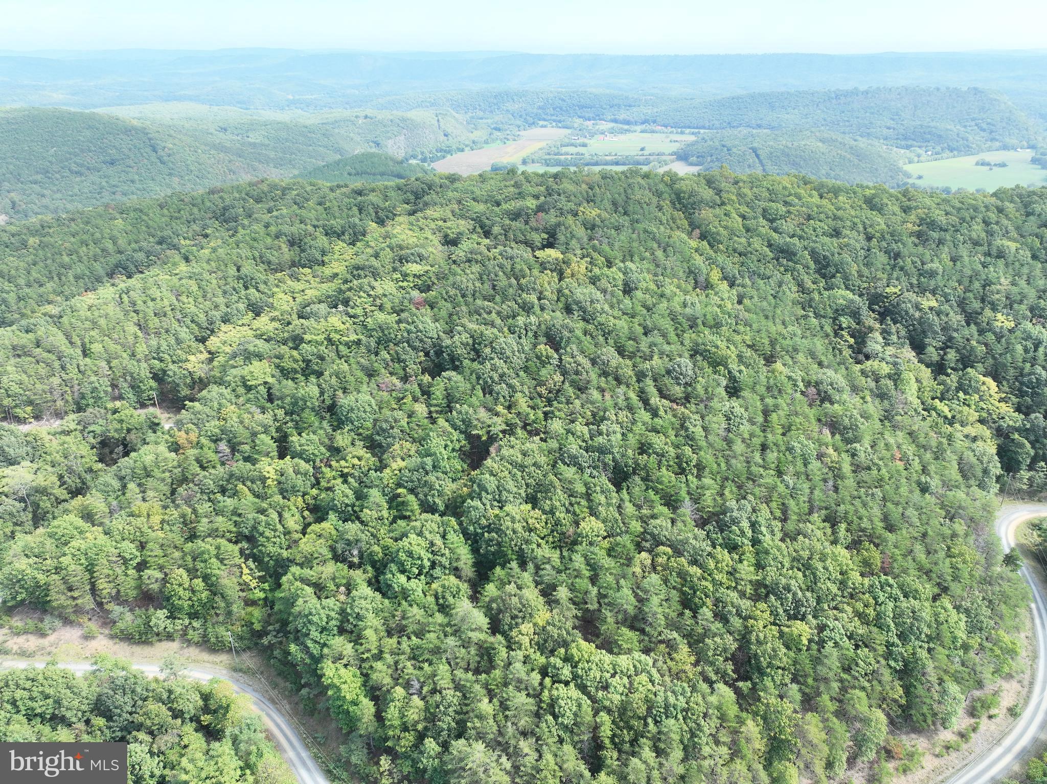 BLUFFS ON THE POTOMAC - Land