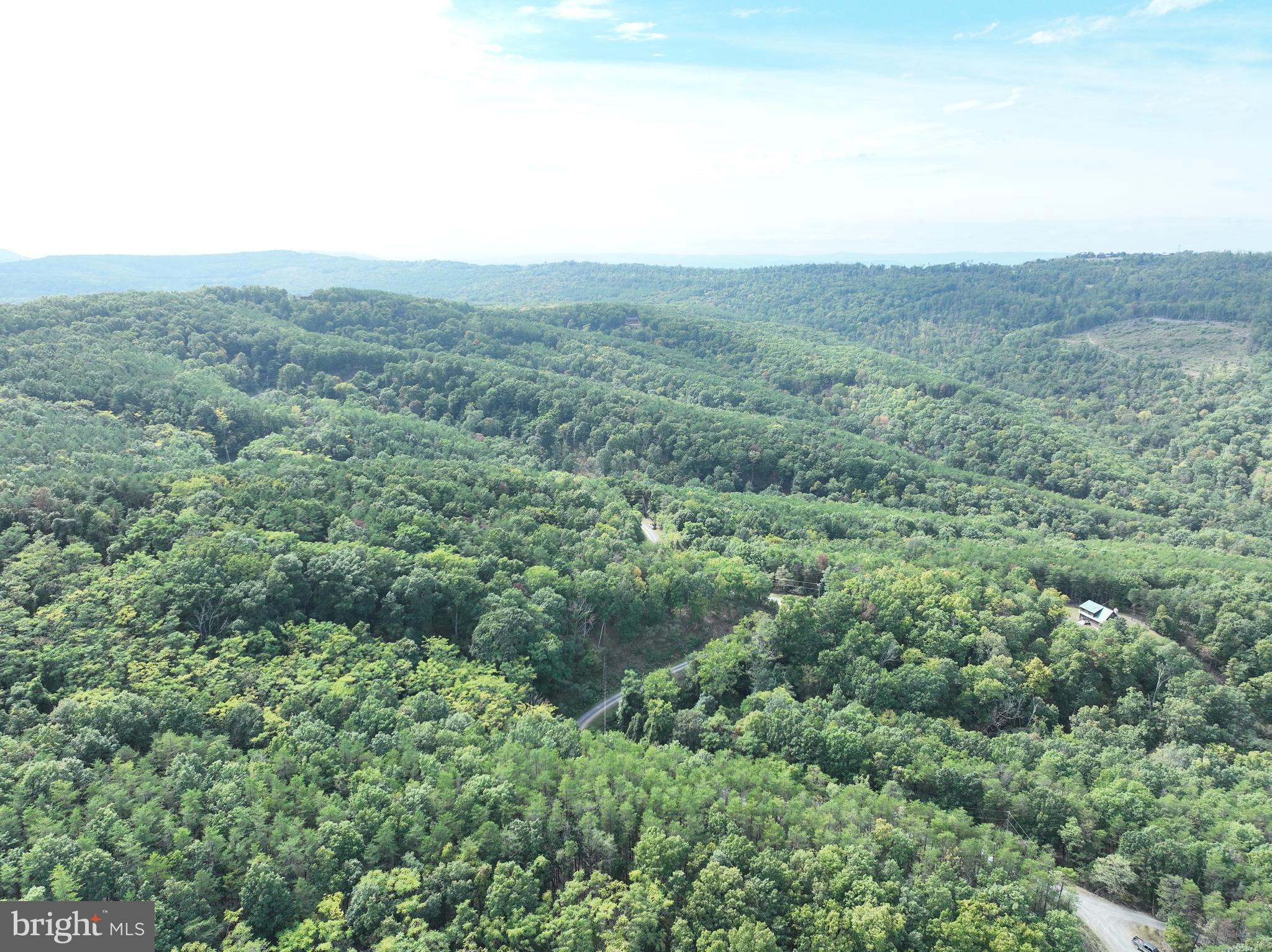BLUFFS ON THE POTOMAC - Land