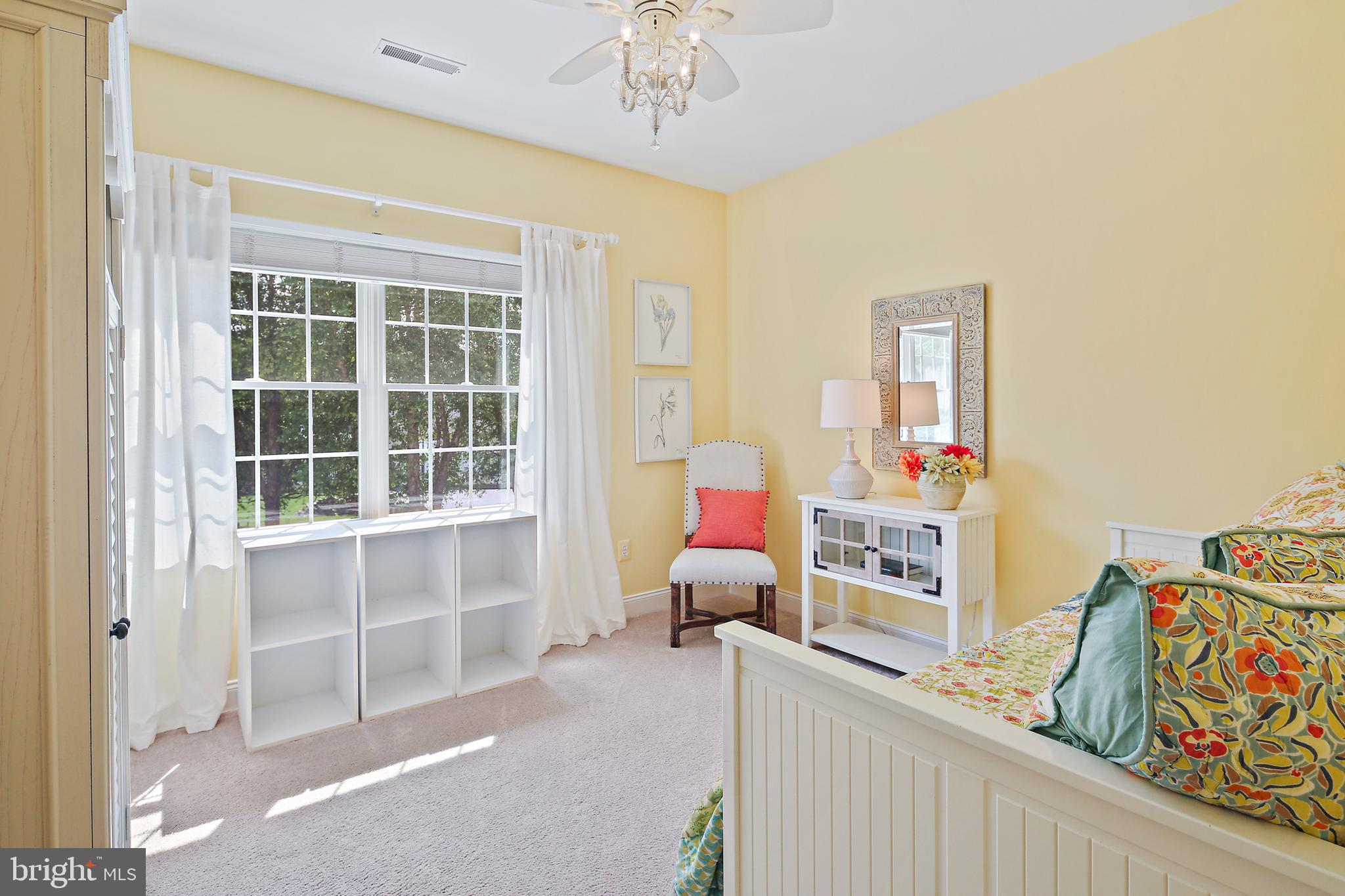 TRIADELPHIA WOODS - Residential