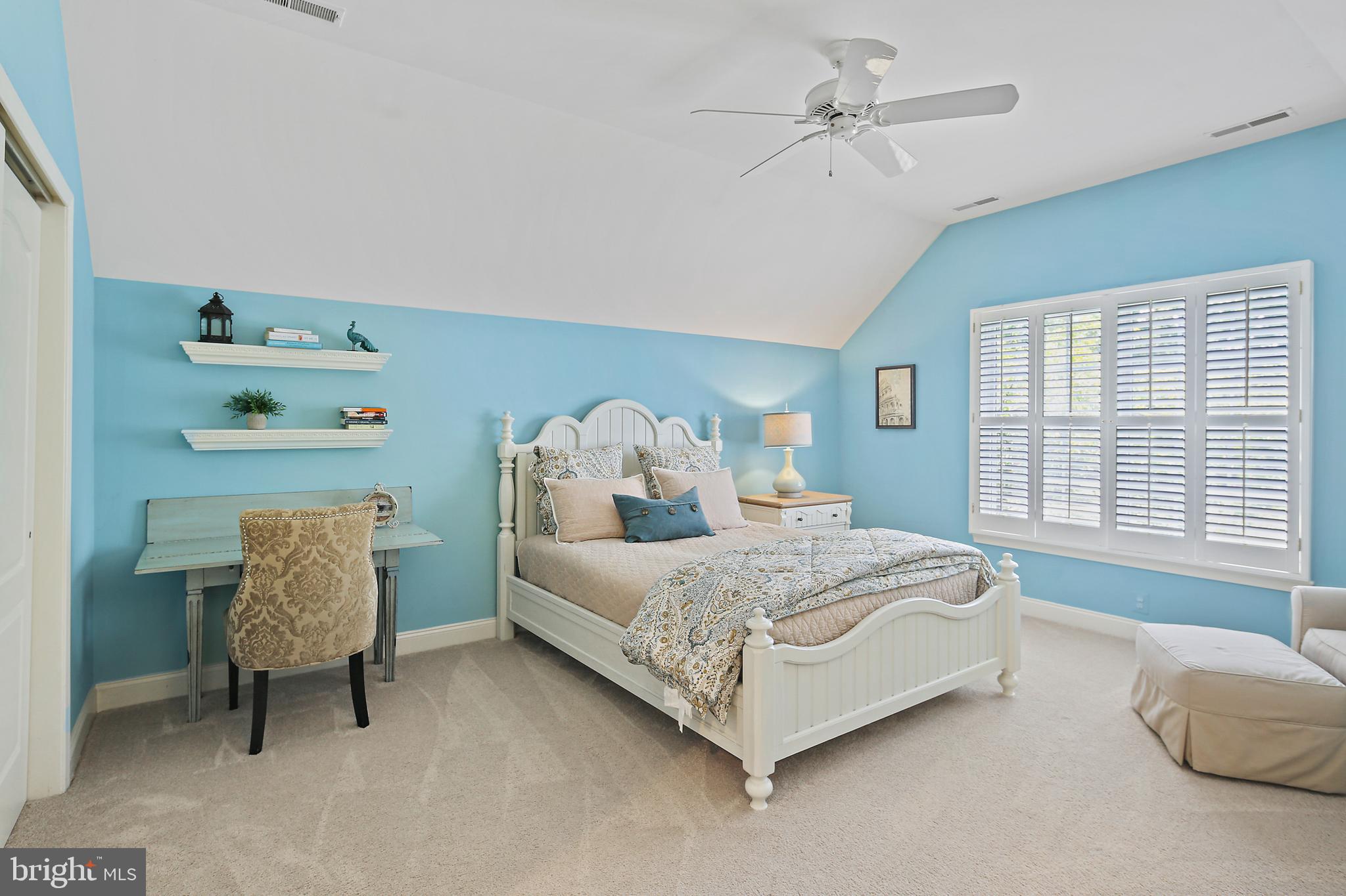 TRIADELPHIA WOODS - Residential