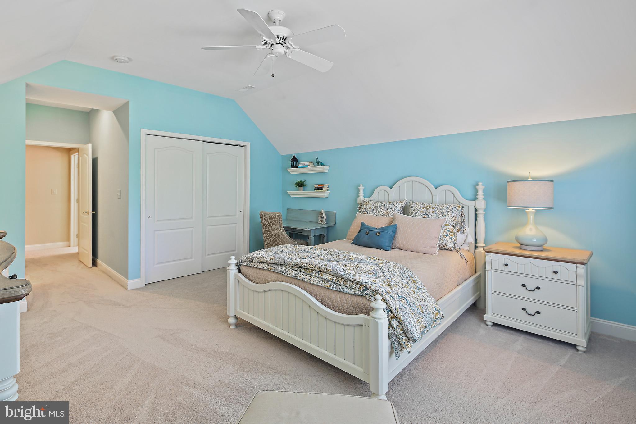 TRIADELPHIA WOODS - Residential