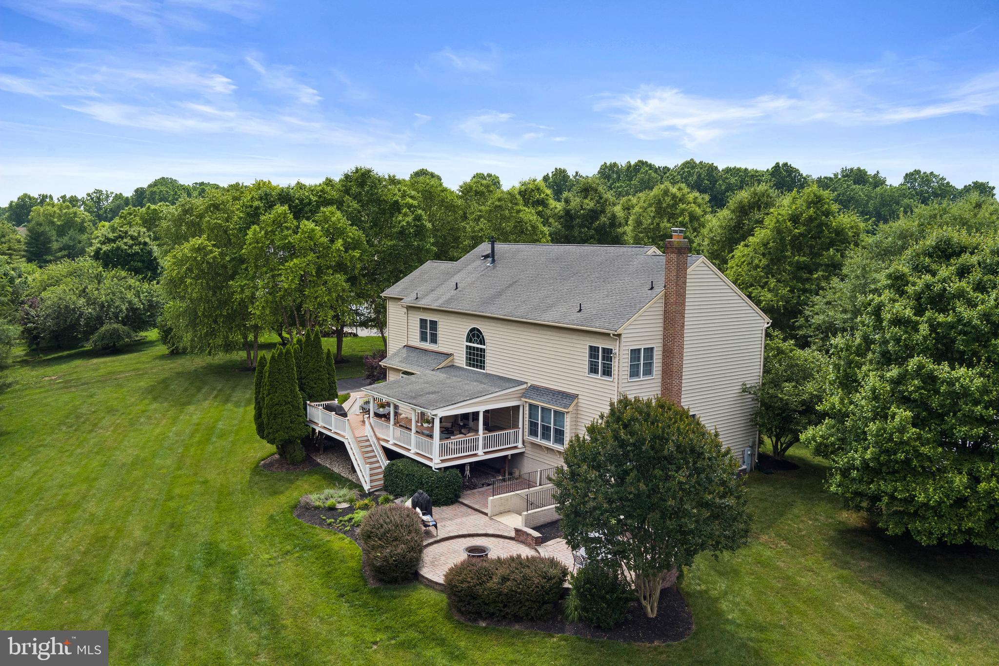 TRIADELPHIA WOODS - Residential